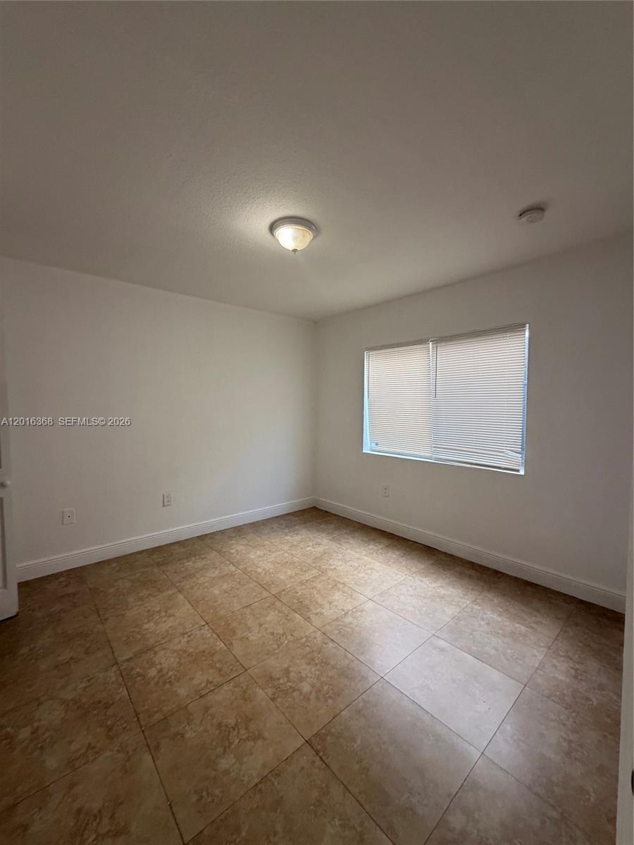 219 Nw 10th Street 2 Property Photo 5