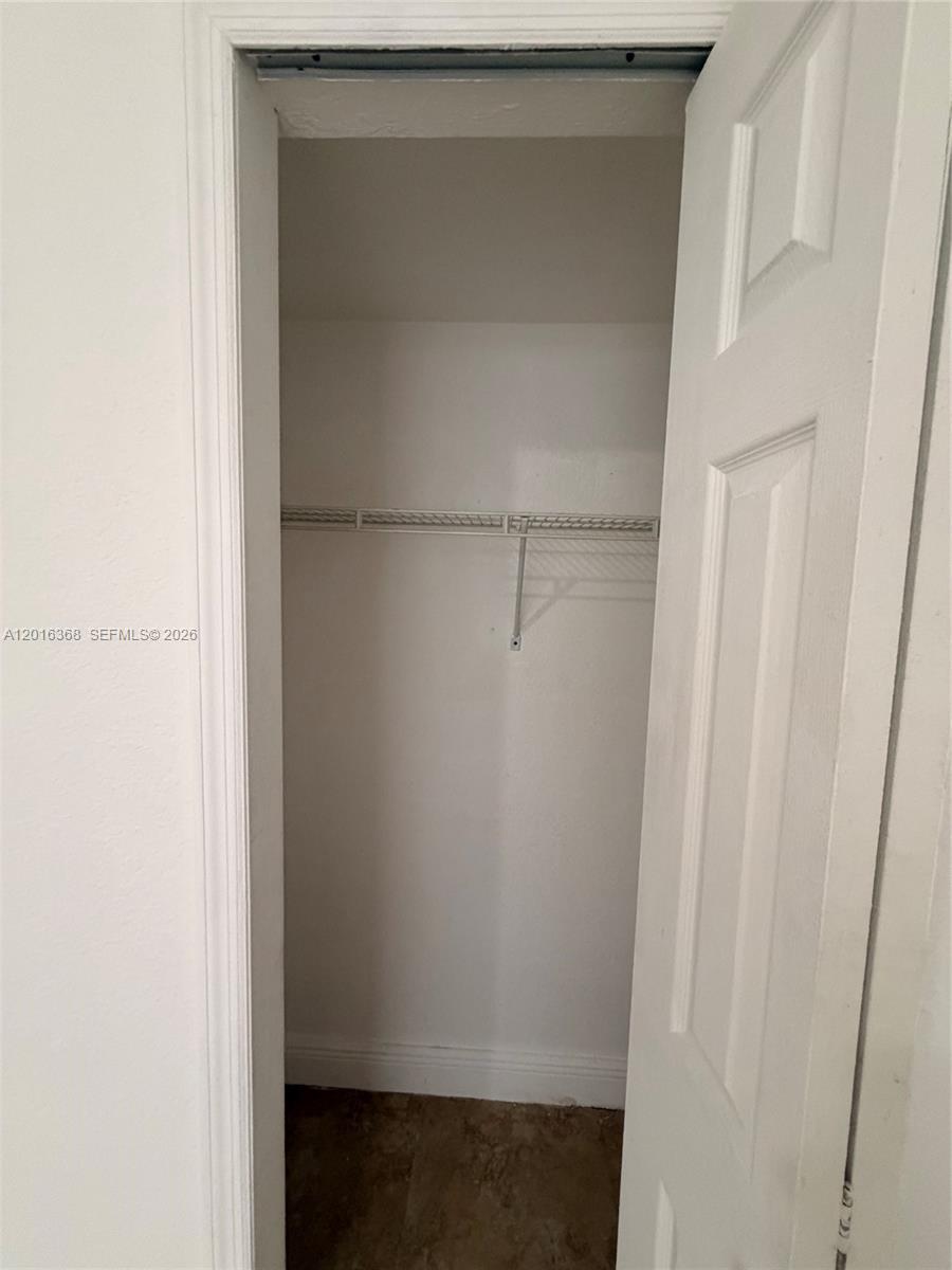 219 Nw 10th Street 2 Property Photo 6