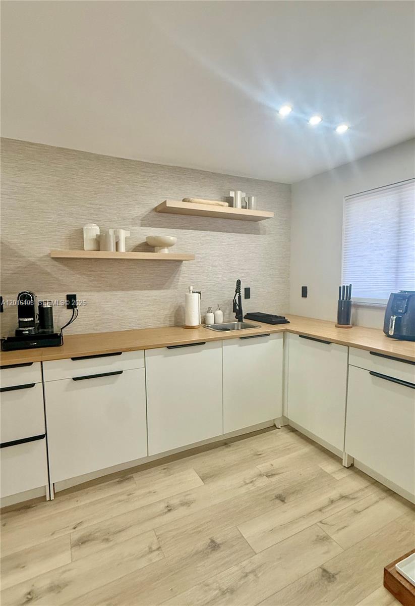 A12016408 Property Photo 9