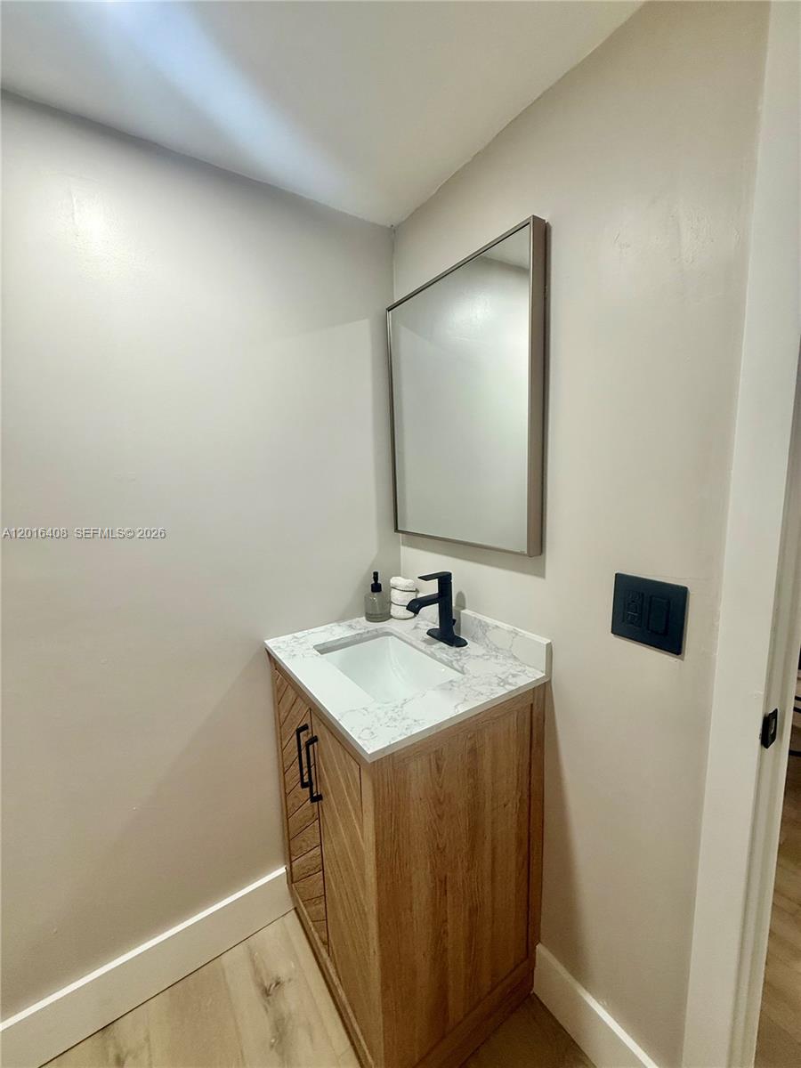 A12016408 Property Photo 13