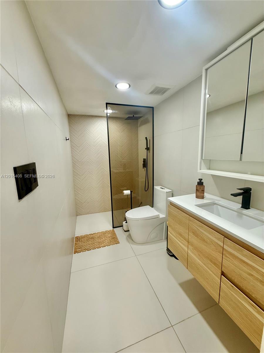 A12016408 Property Photo 20