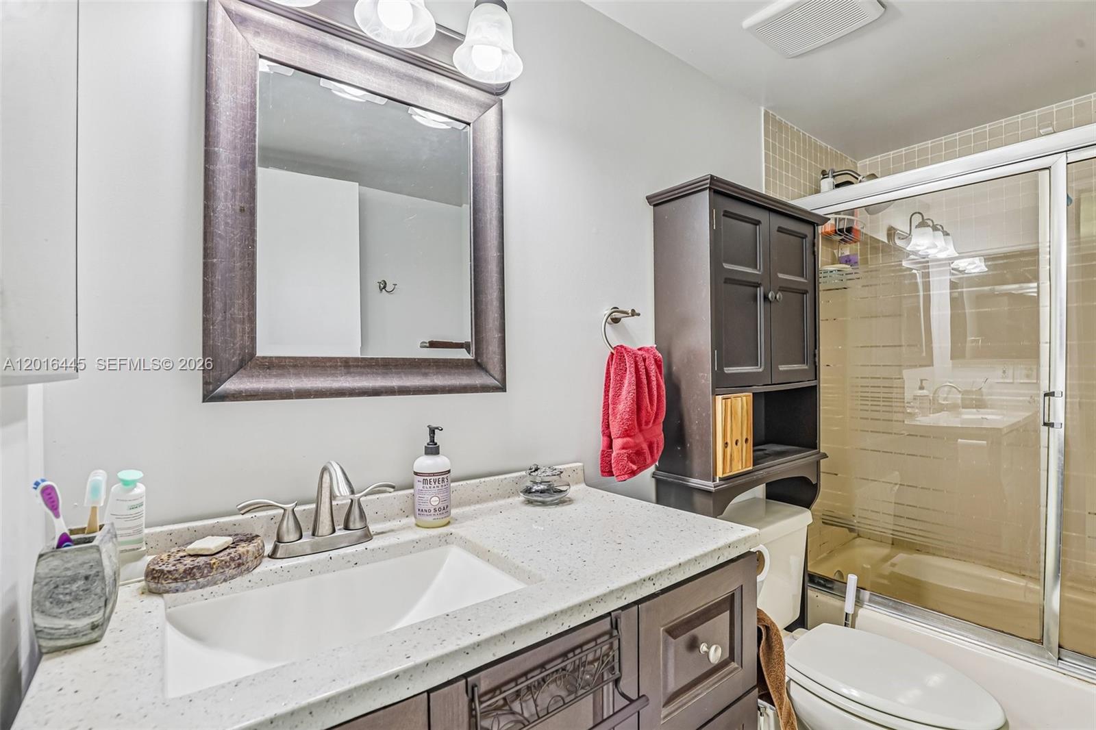 425 W Park Drive 10 Property Photo 16