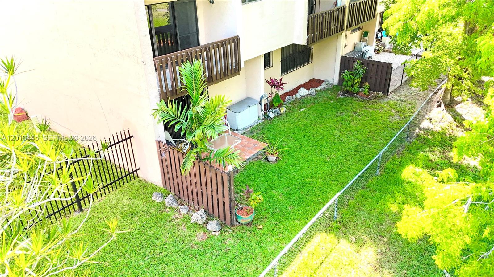 425 W Park Drive 10 Property Photo 27