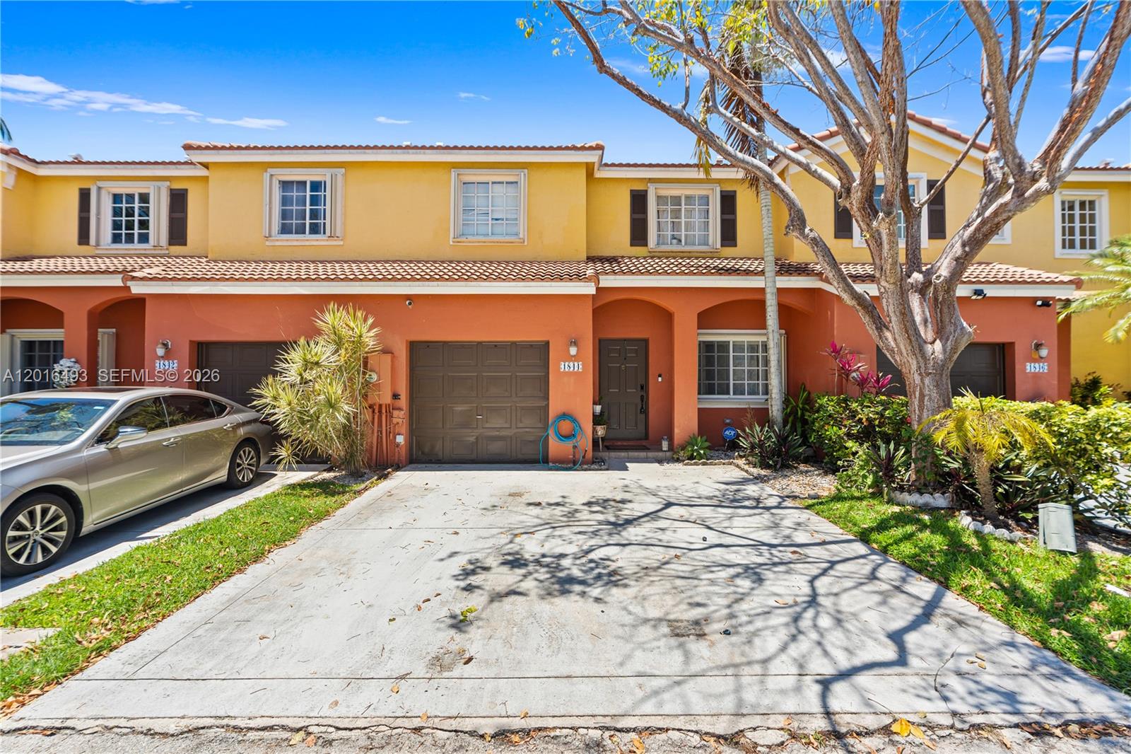 1844 Sw 102nd Way Property Photo 1