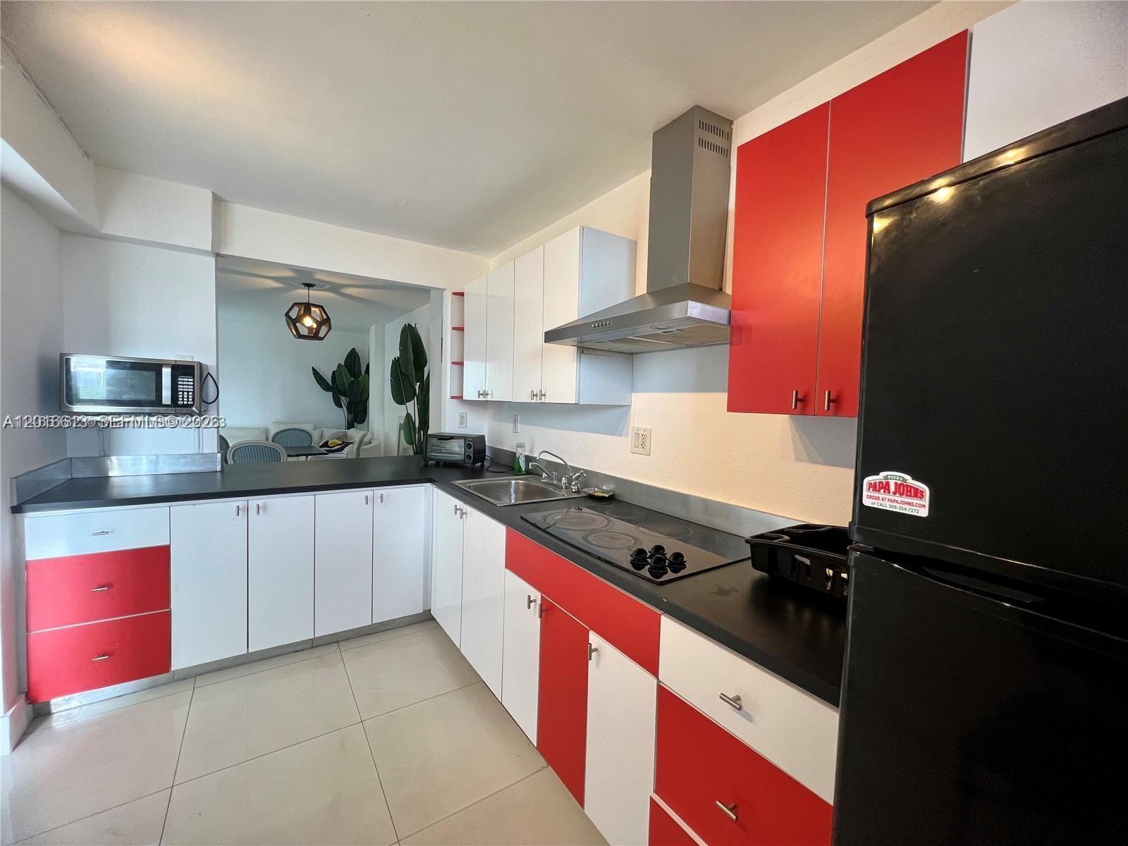 2903 N Miami Beach Boulevard 906 Property Photo 8