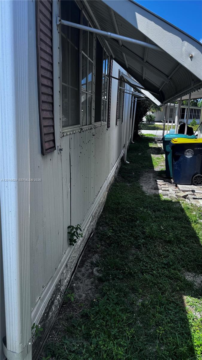 2110 Sw 51st Place Property Photo 18