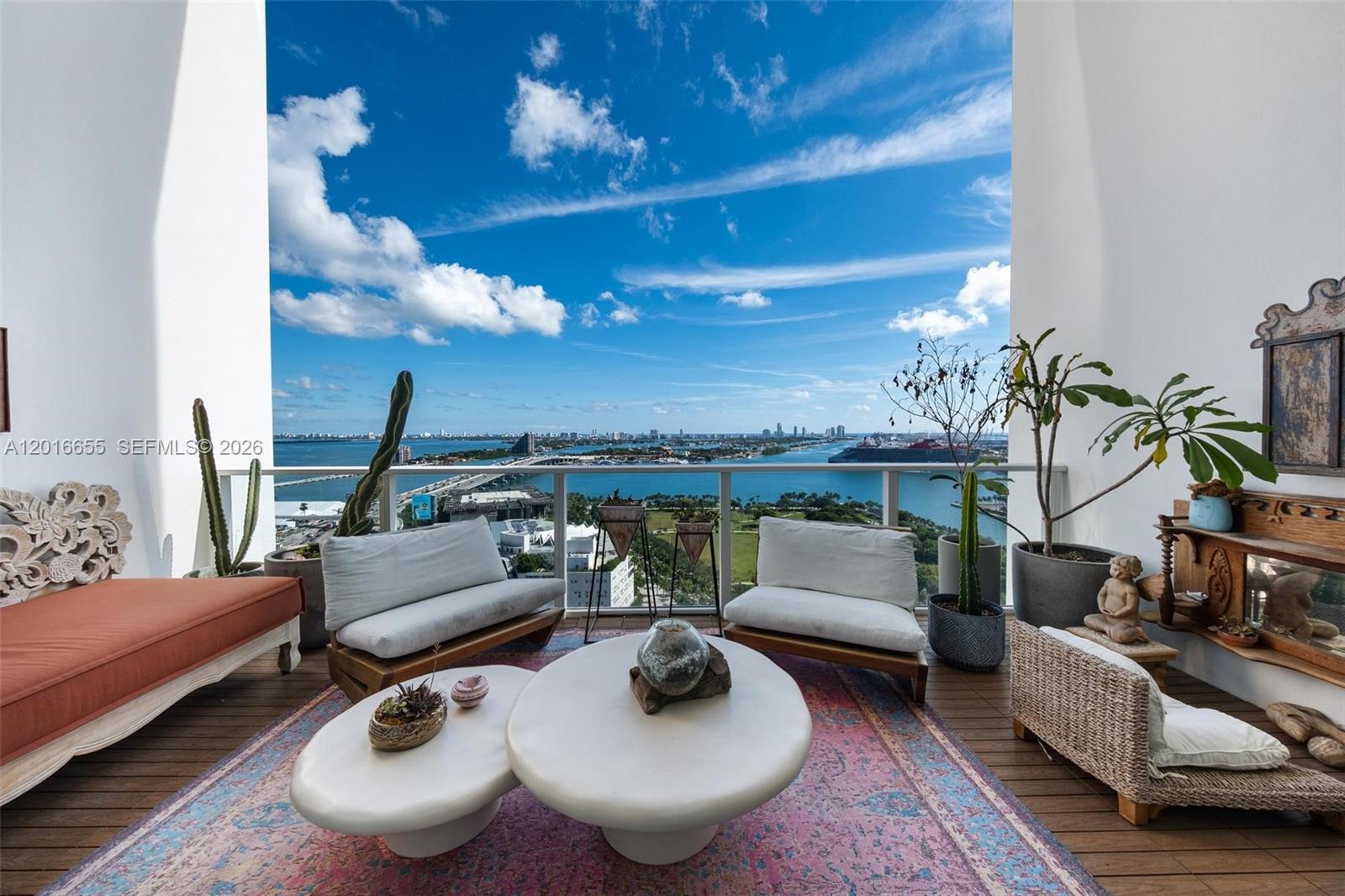 1040 Biscayne Boulevard 2203 Property Photo 1