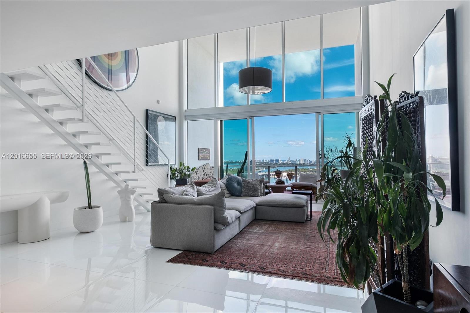1040 Biscayne Boulevard 2203 Property Photo 6