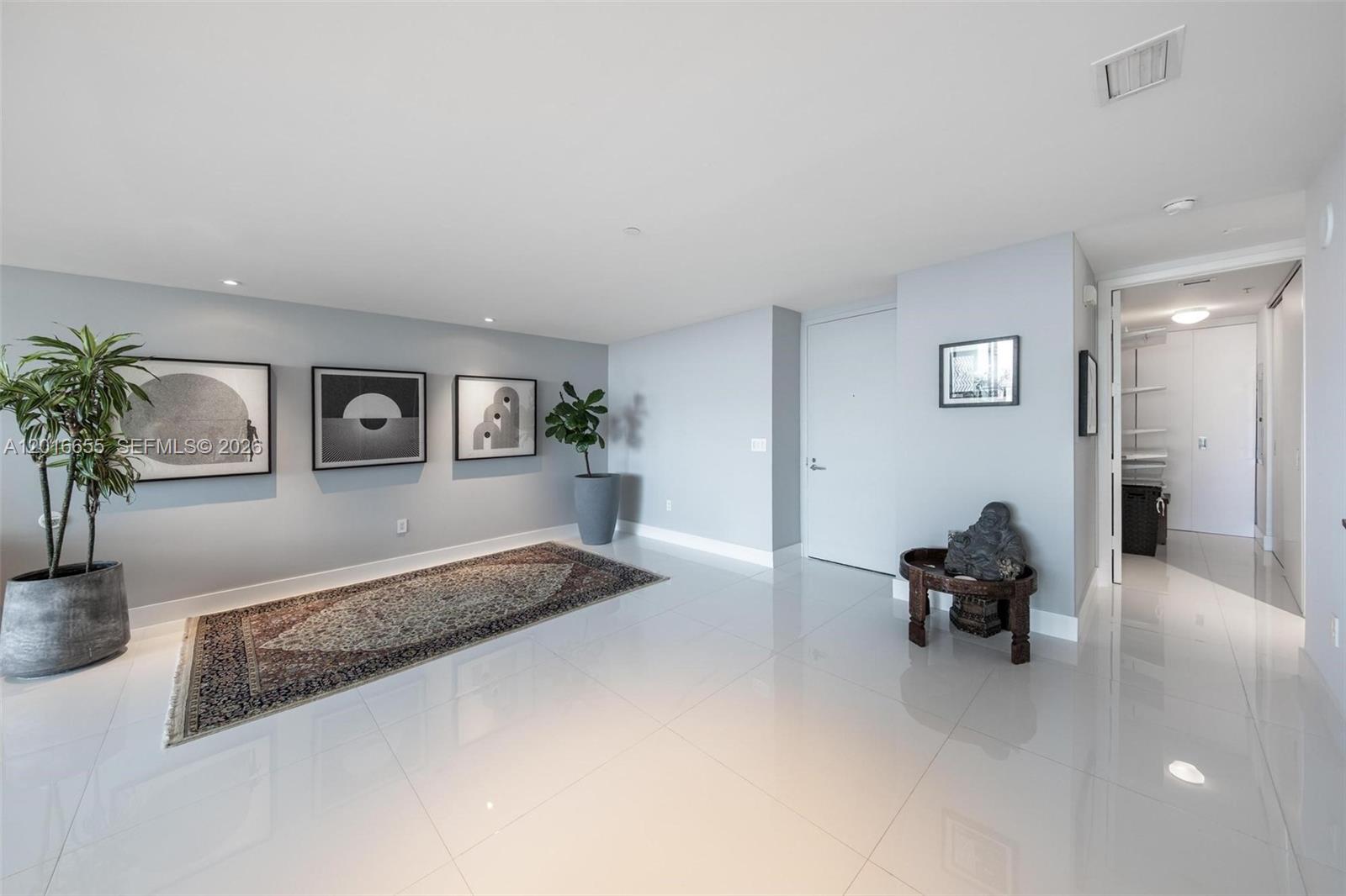 1040 Biscayne Boulevard 2203 Property Photo 15