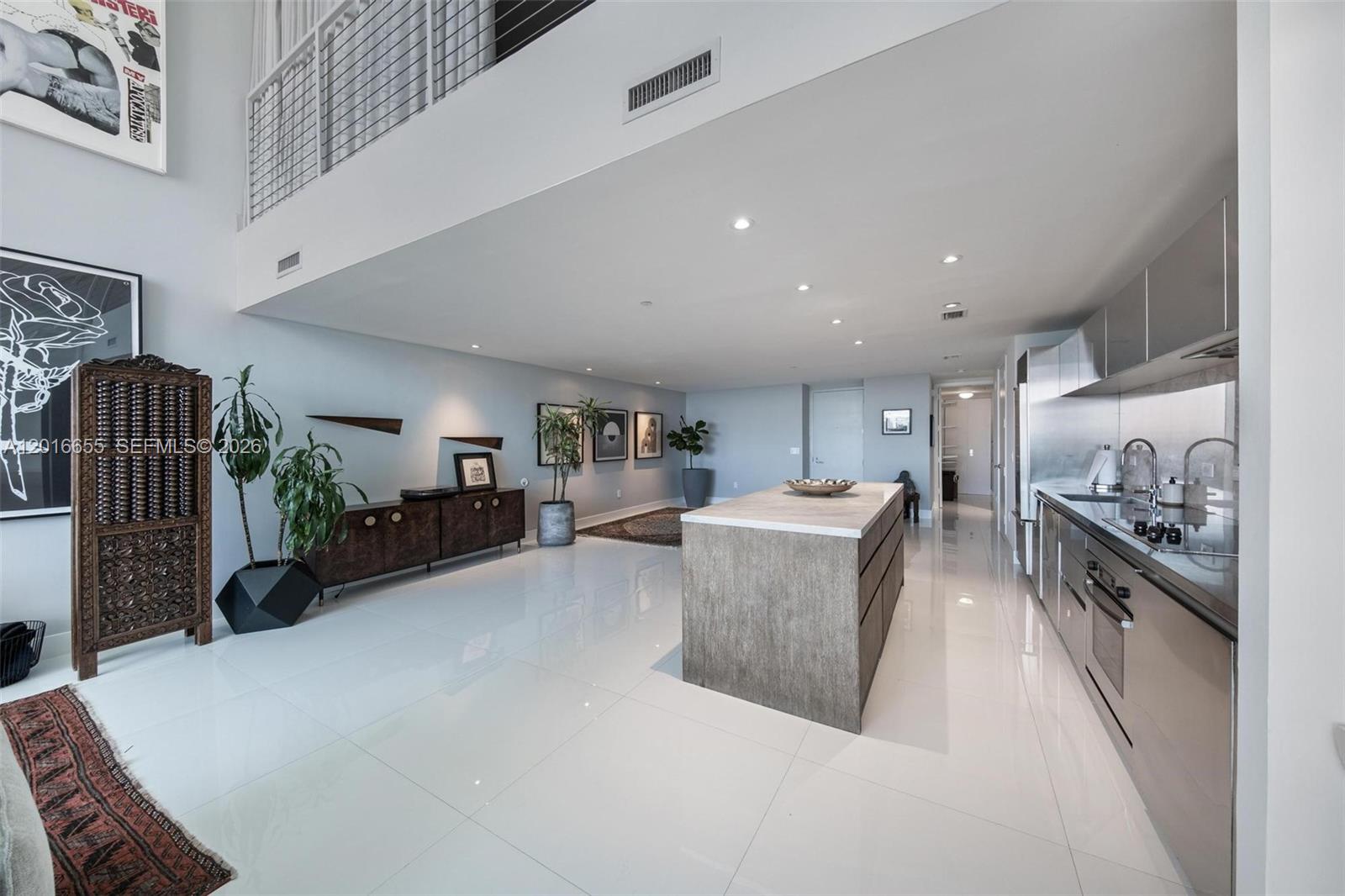 1040 Biscayne Boulevard 2203 Property Photo 16