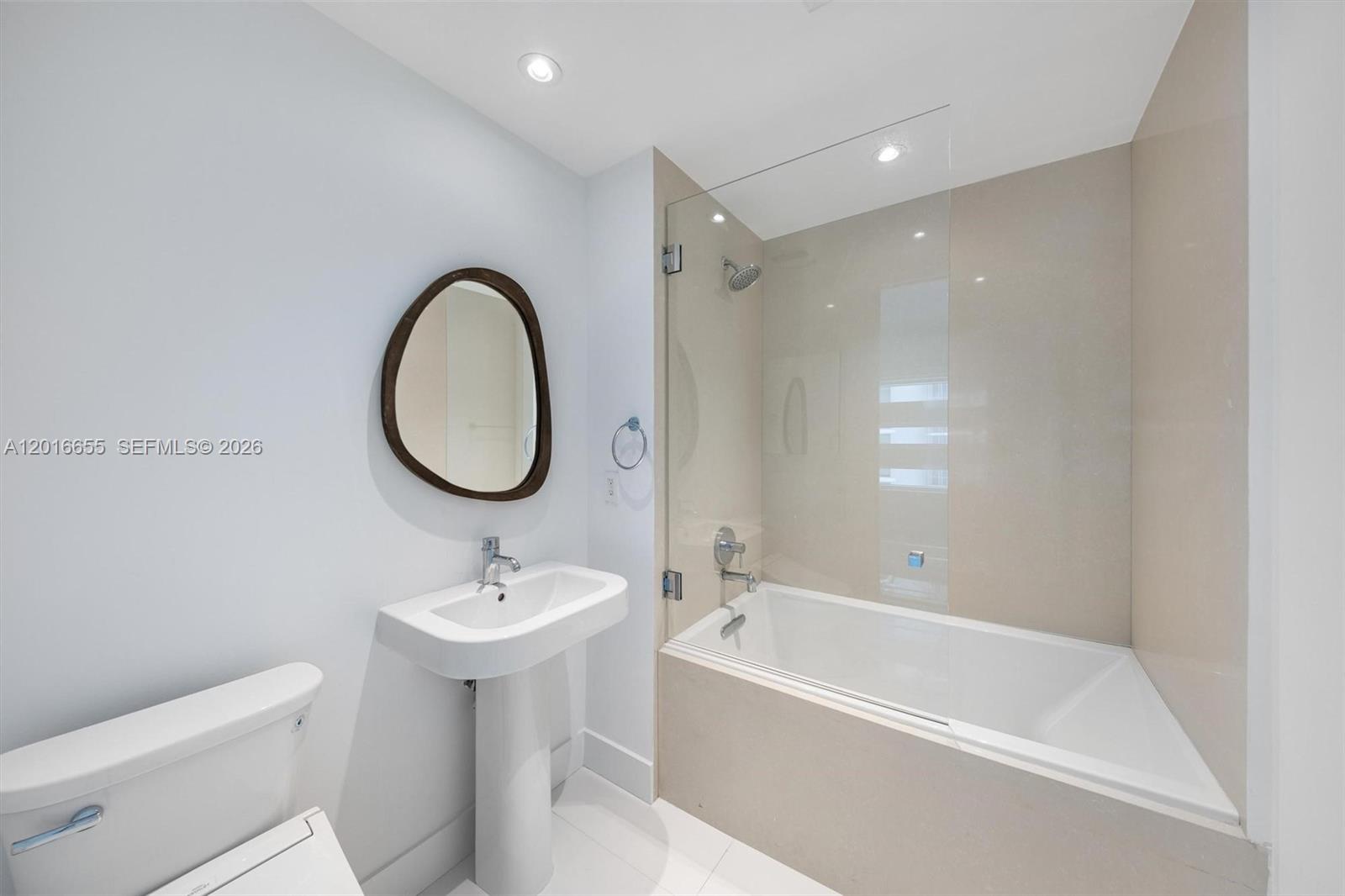 1040 Biscayne Boulevard 2203 Property Photo 39