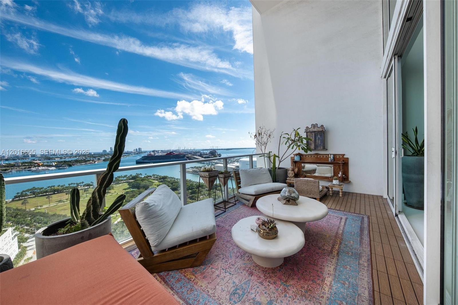 1040 Biscayne Boulevard 2203 Property Photo 50