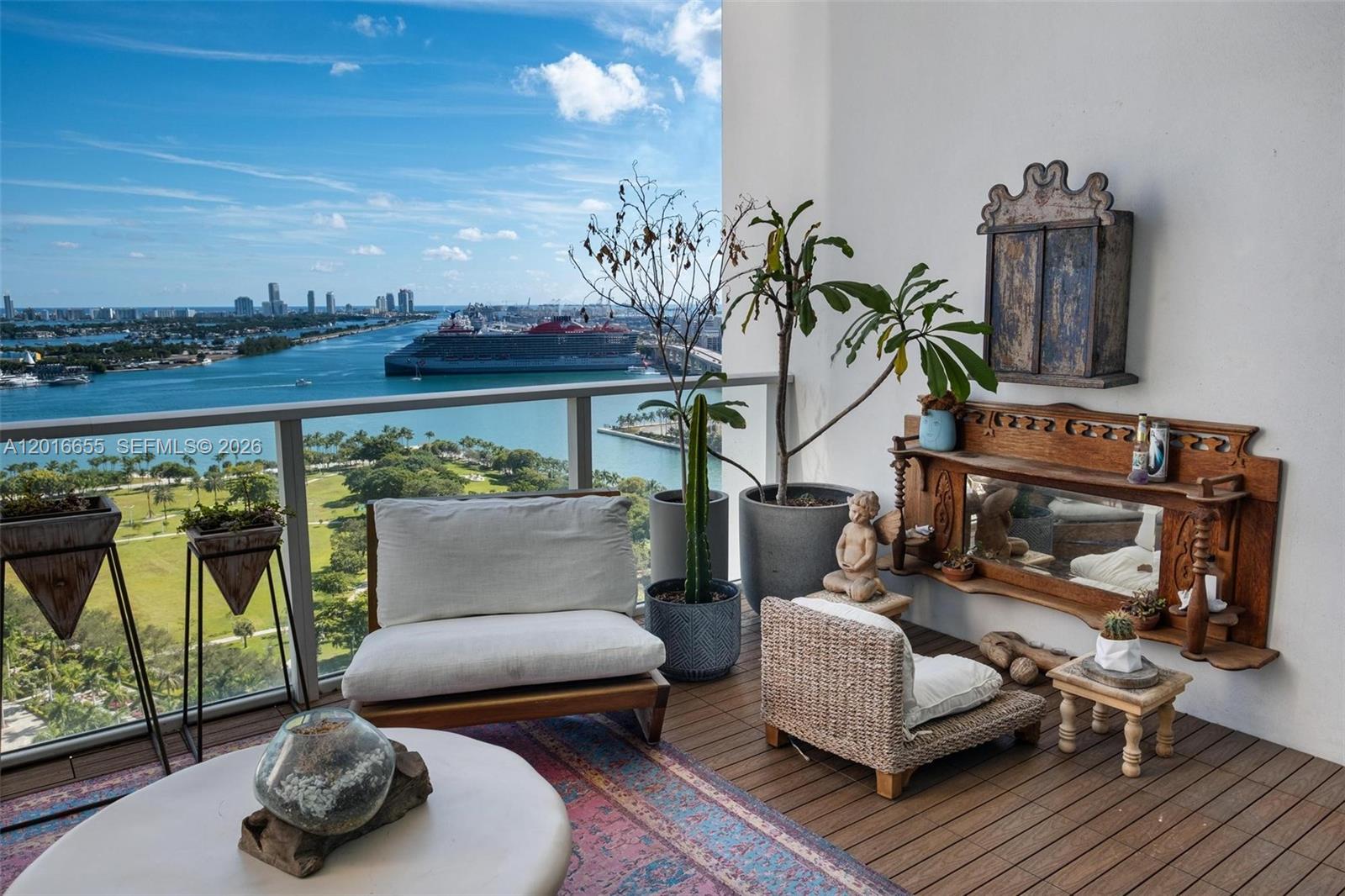 1040 Biscayne Boulevard 2203 Property Photo 52