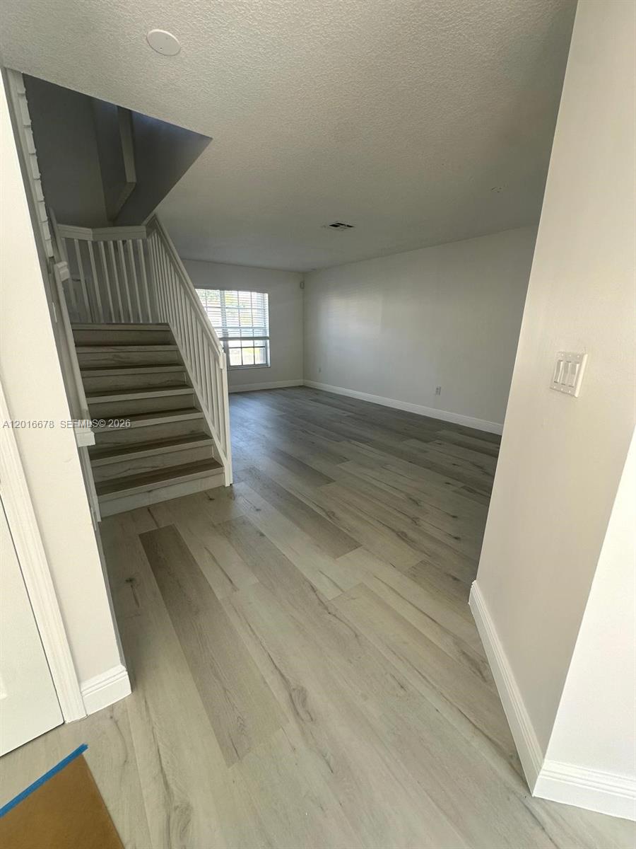 10026 Sw 162nd Path Property Photo 4