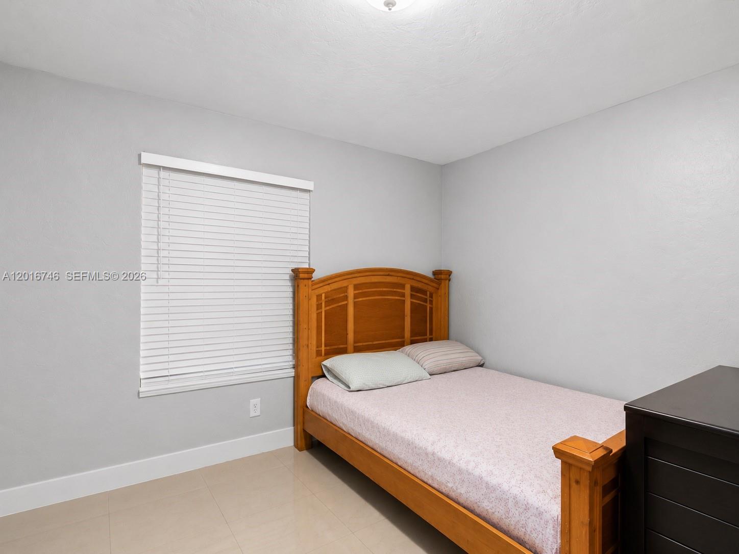 1111 Nw 77th Street Property Photo 11