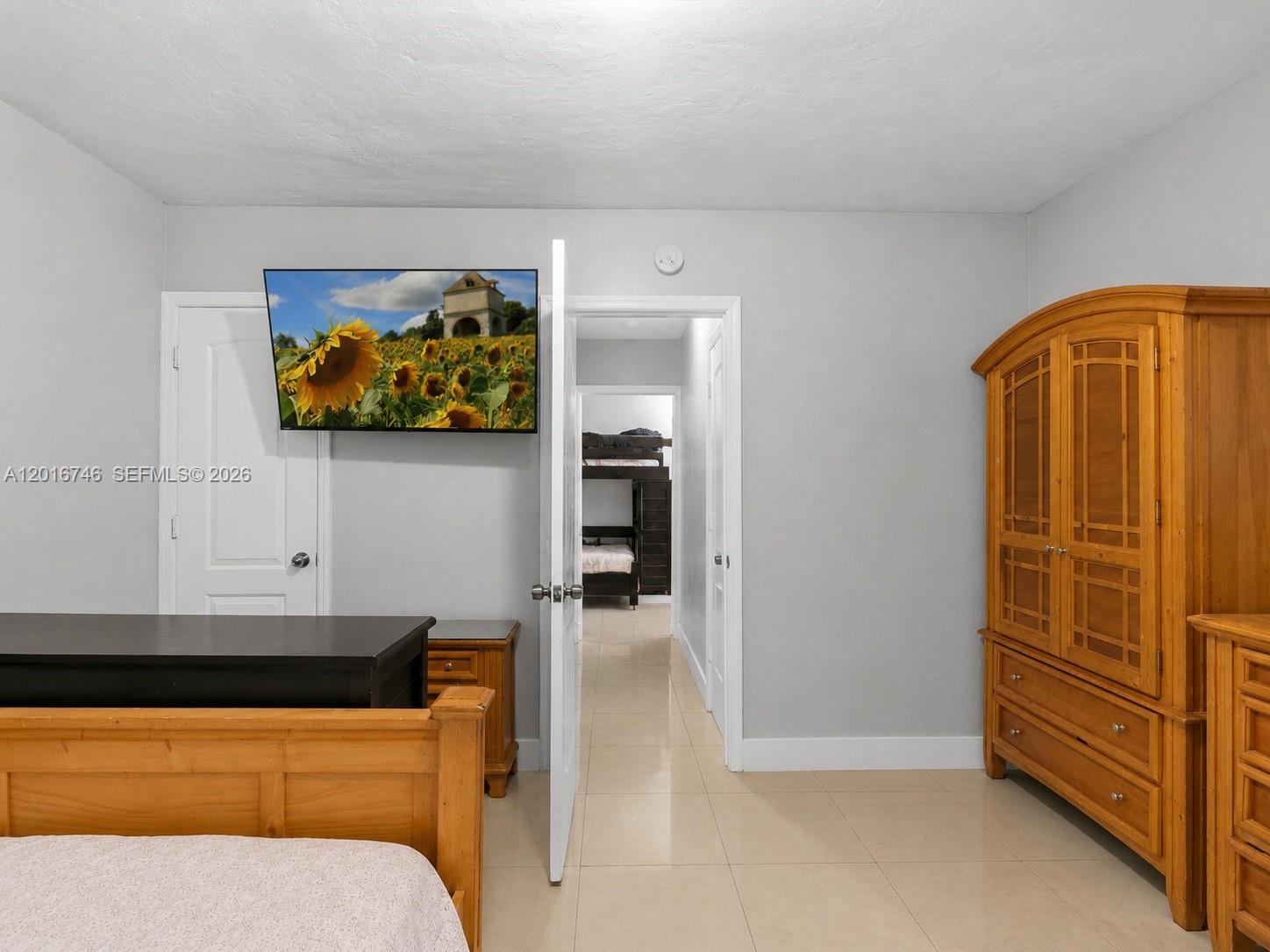 1111 Nw 77th Street Property Photo 12