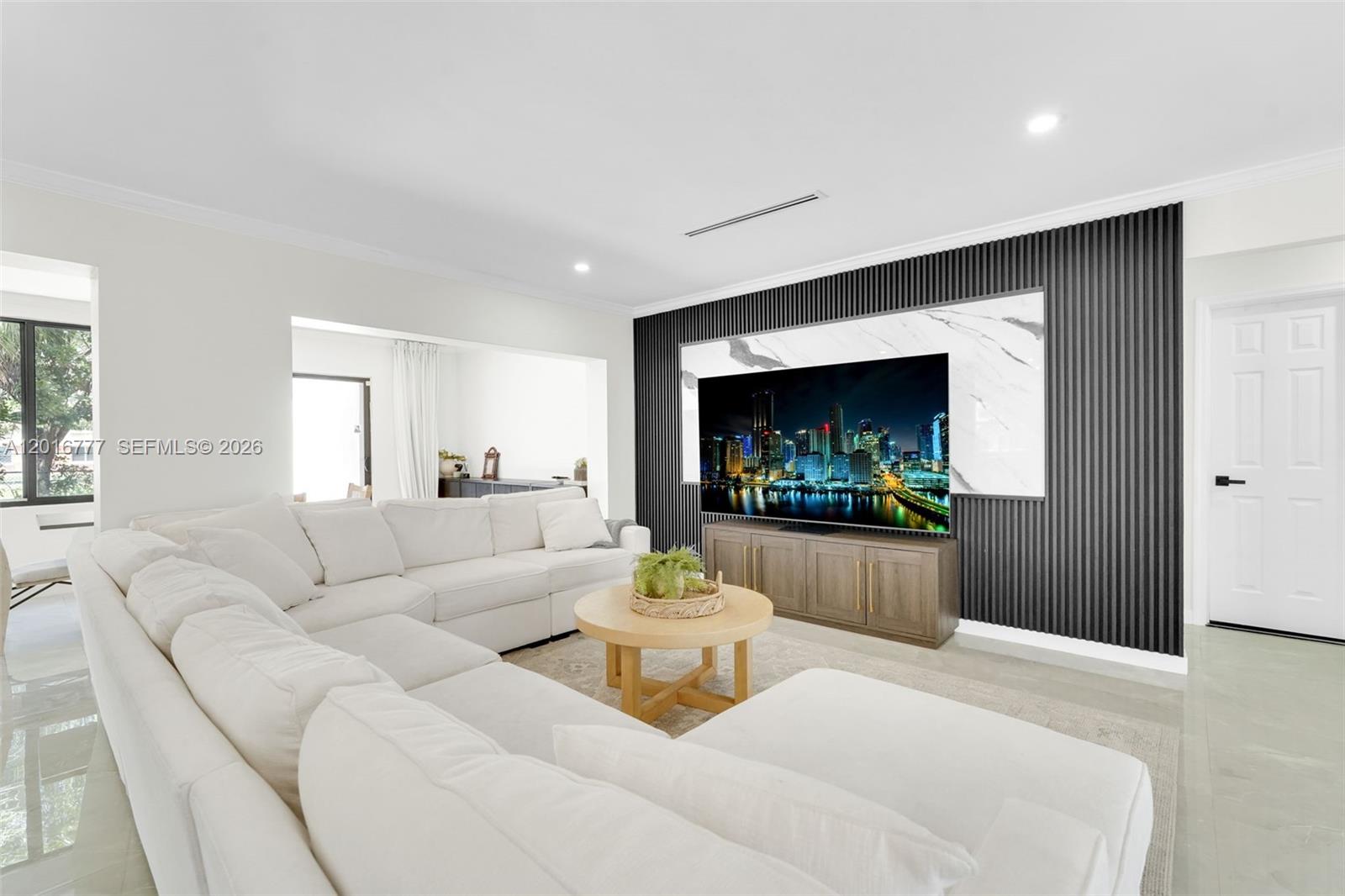 3411 Thomas Street Property Photo 9