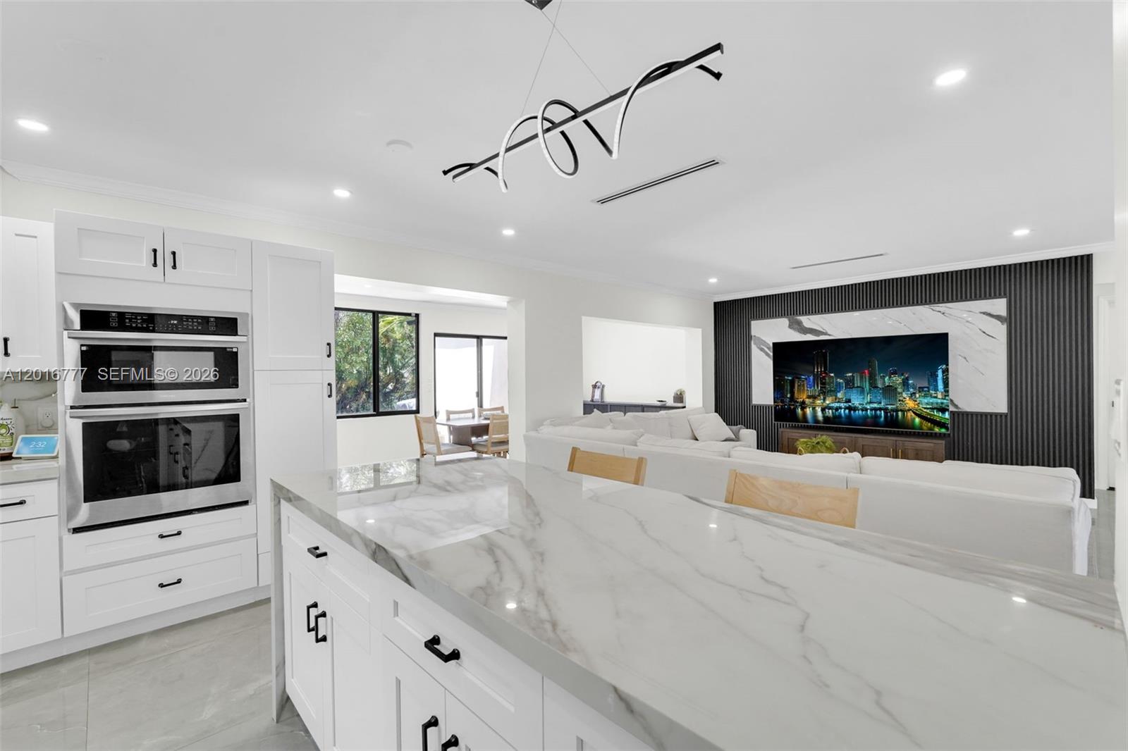 3411 Thomas Street Property Photo 13