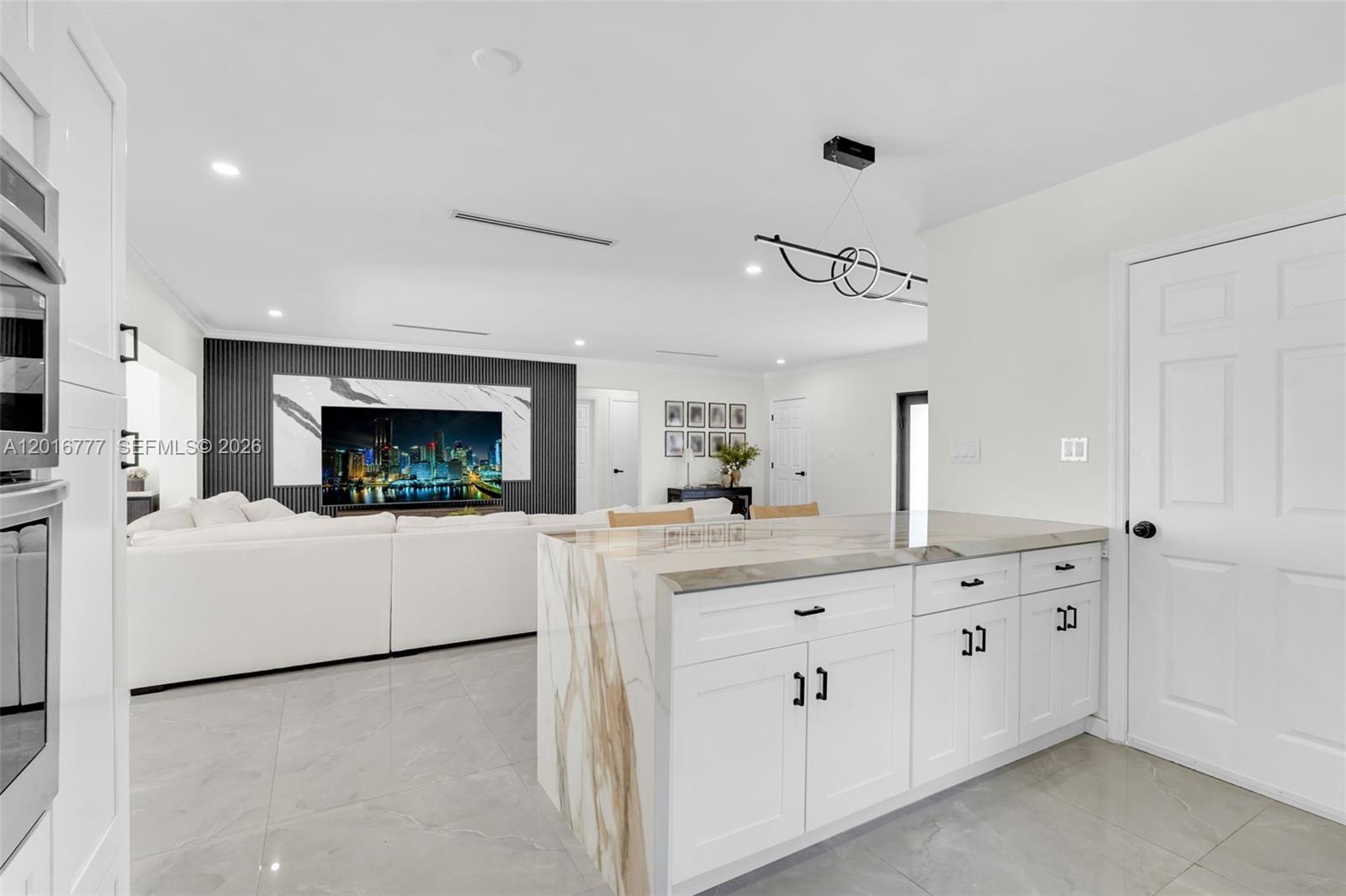 3411 Thomas Street Property Photo 14