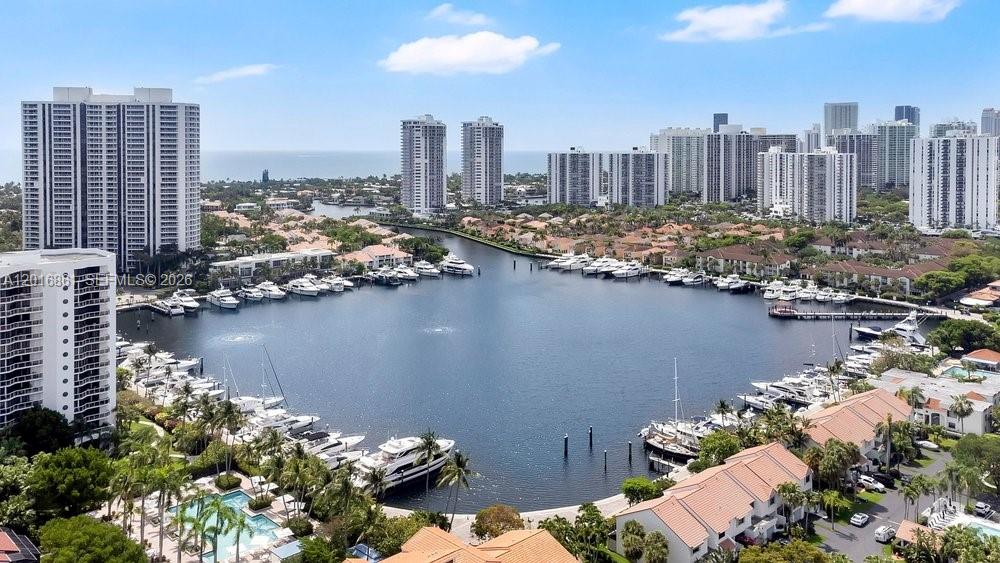 3600 Yacht Club Drive 1801 Property Photo 3