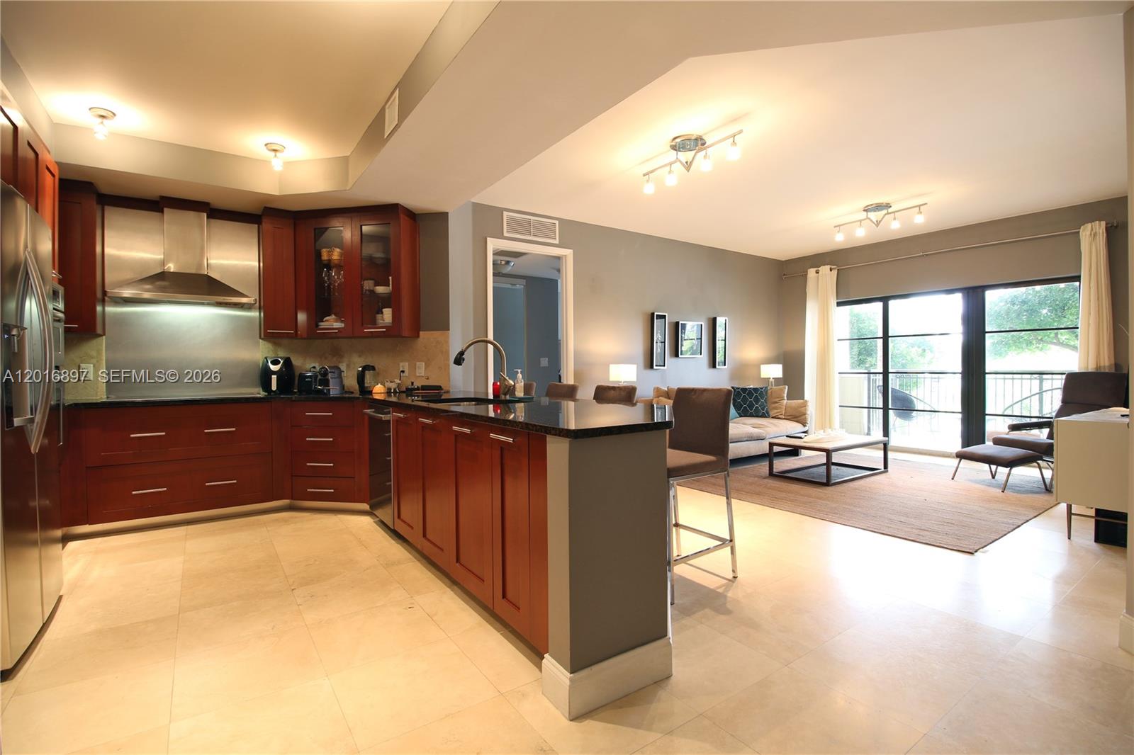 2501 N Ocean Boulevard 352 Property Photo 8