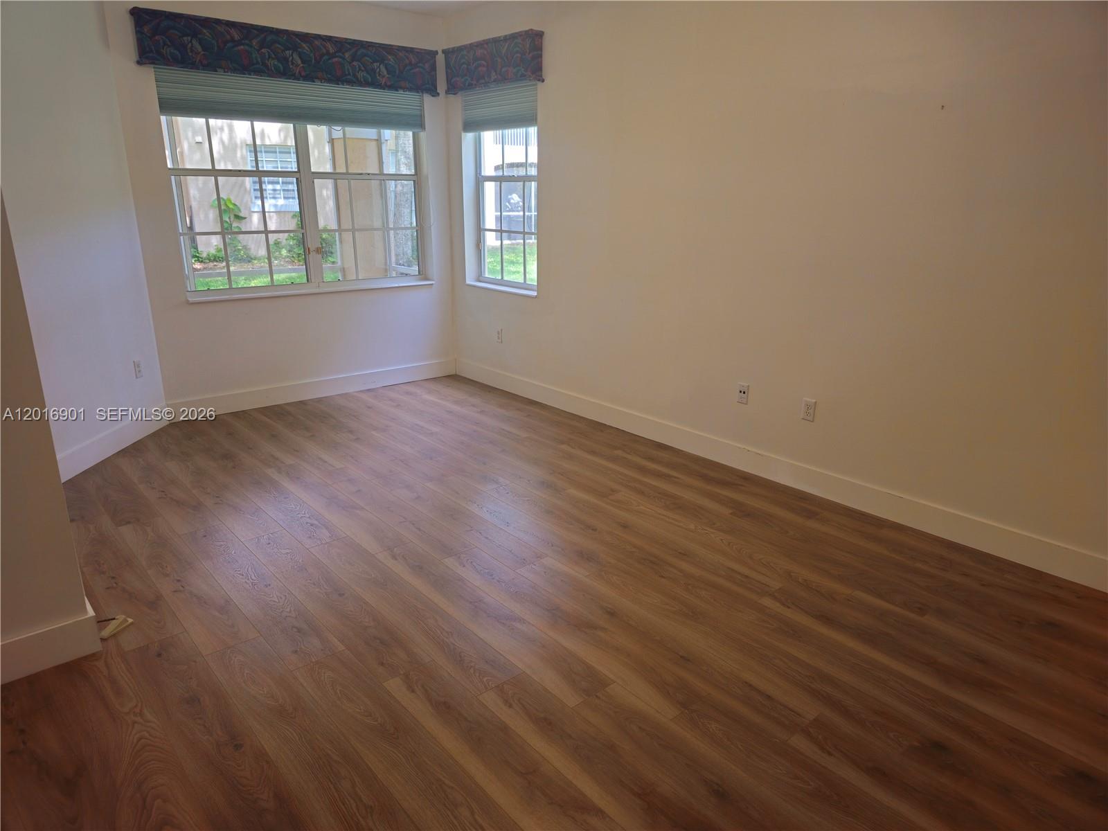 14715 Balgowan Road 104-9 Property Photo 4