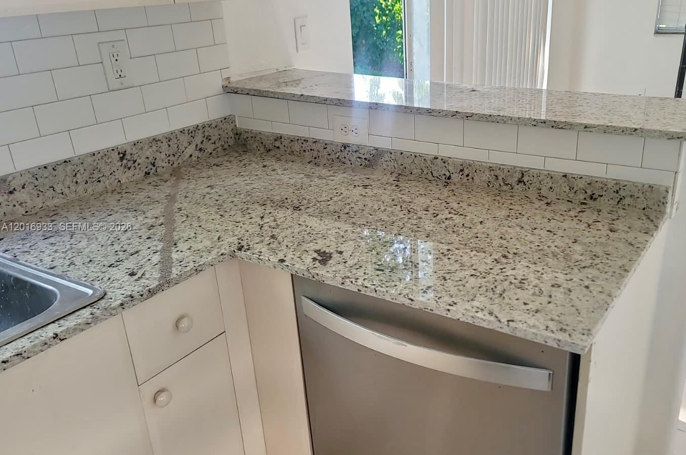 A12016933 Property Photo 6