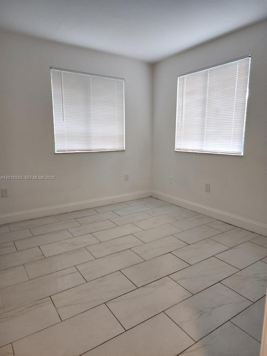 A12016933 Property Photo 20