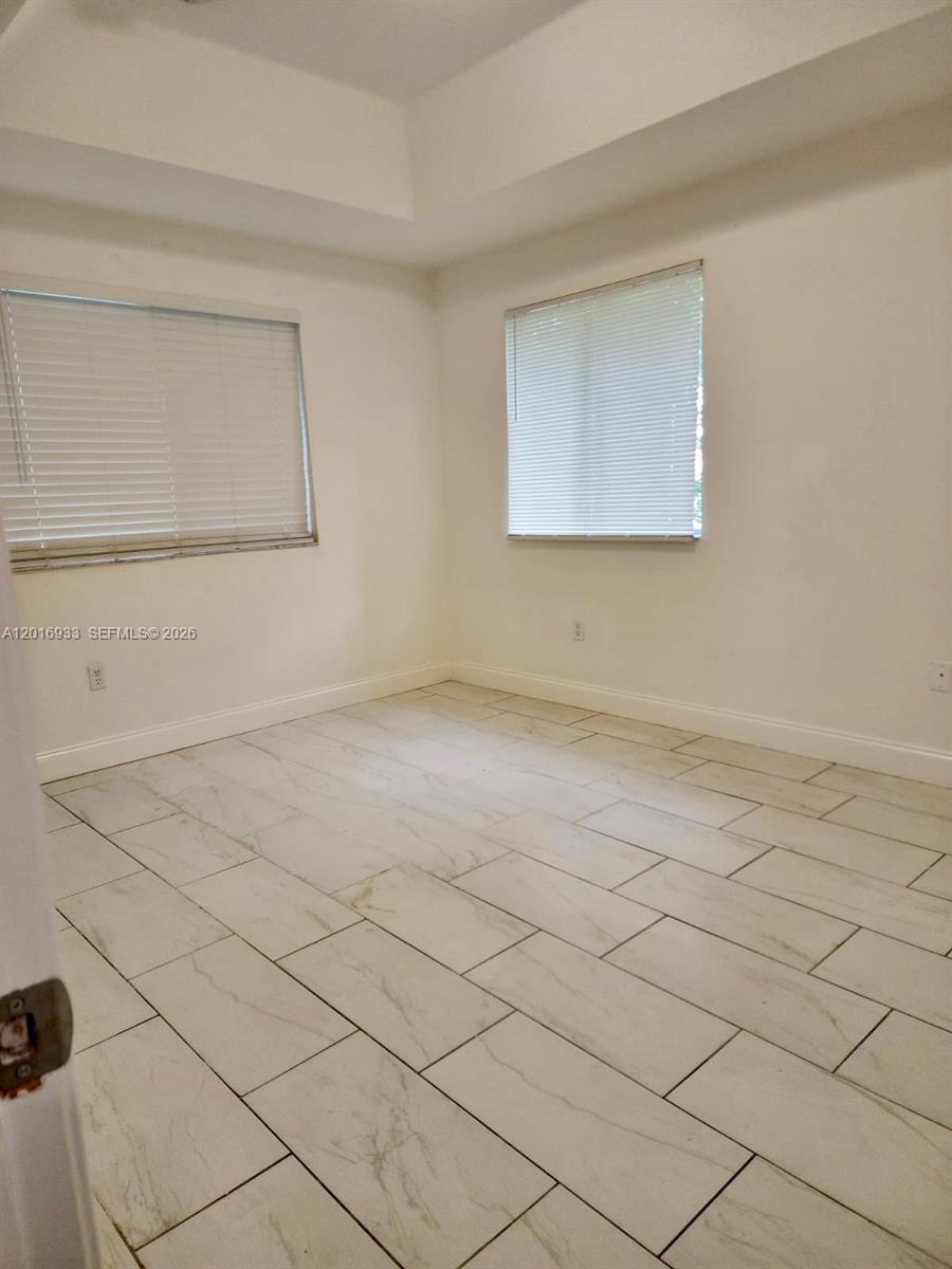 A12016933 Property Photo 26