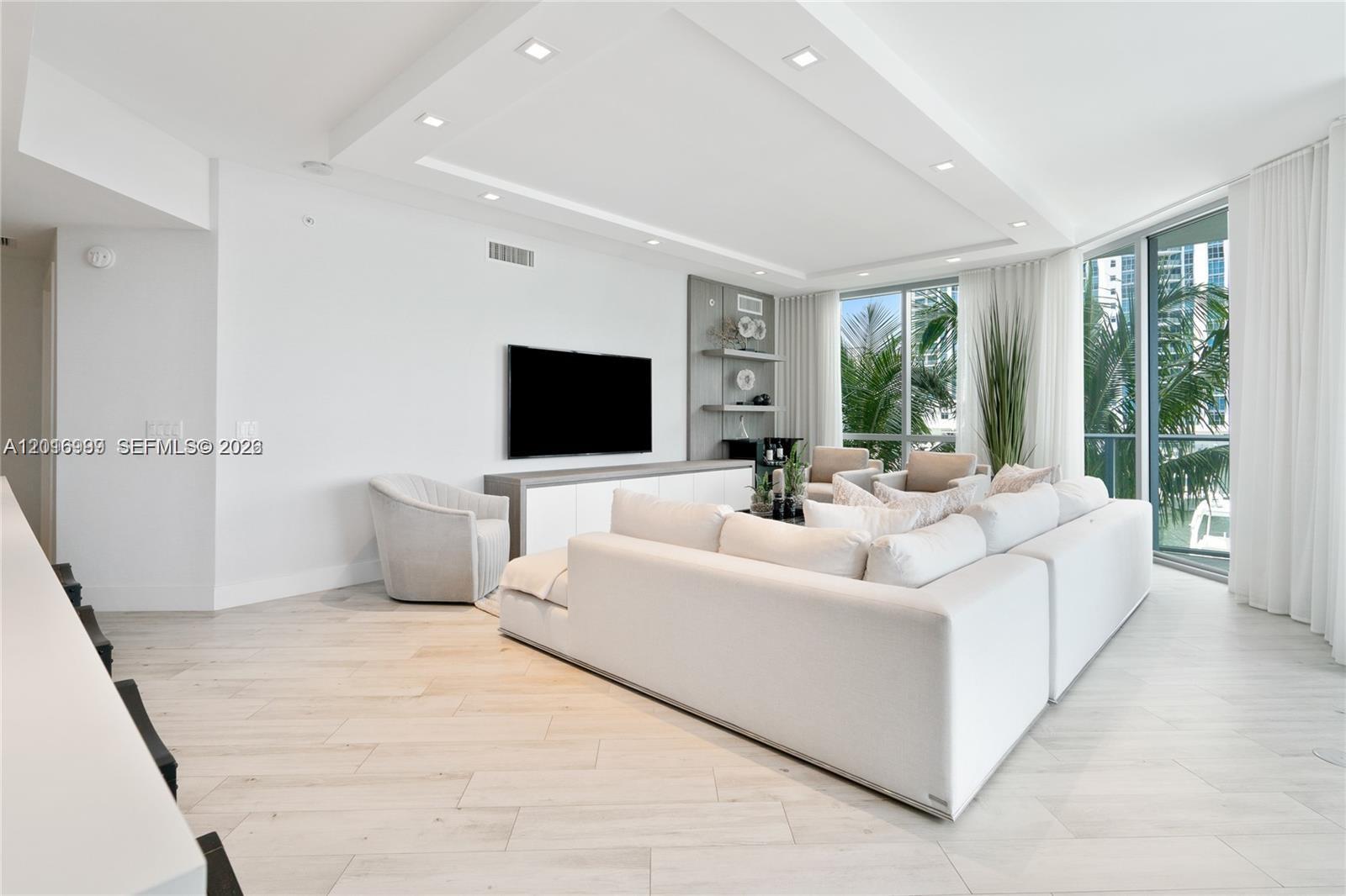 17111 Biscayne Boulevard 209 Property Photo 14