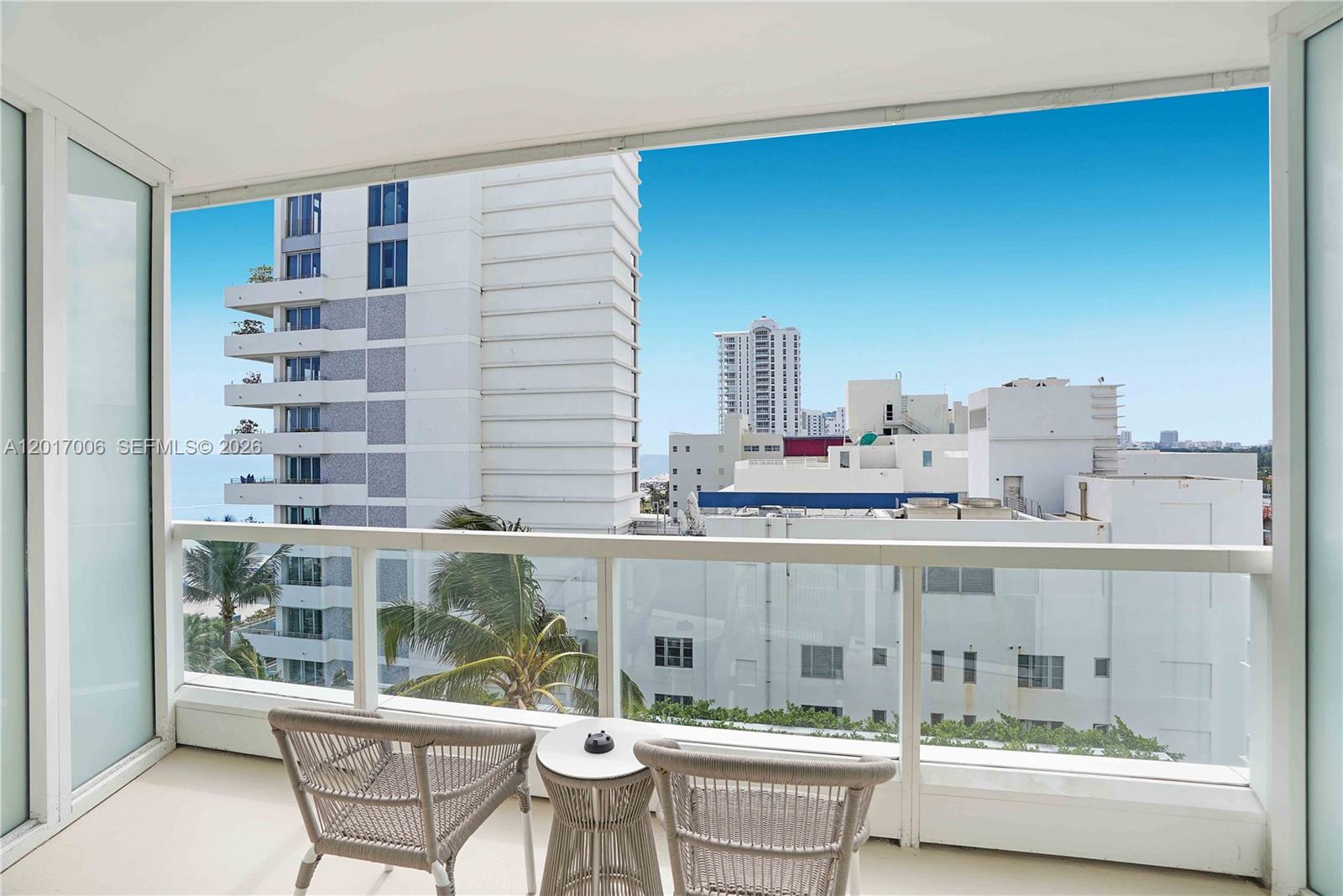 4391 Collins Avenue 916 Property Photo 1