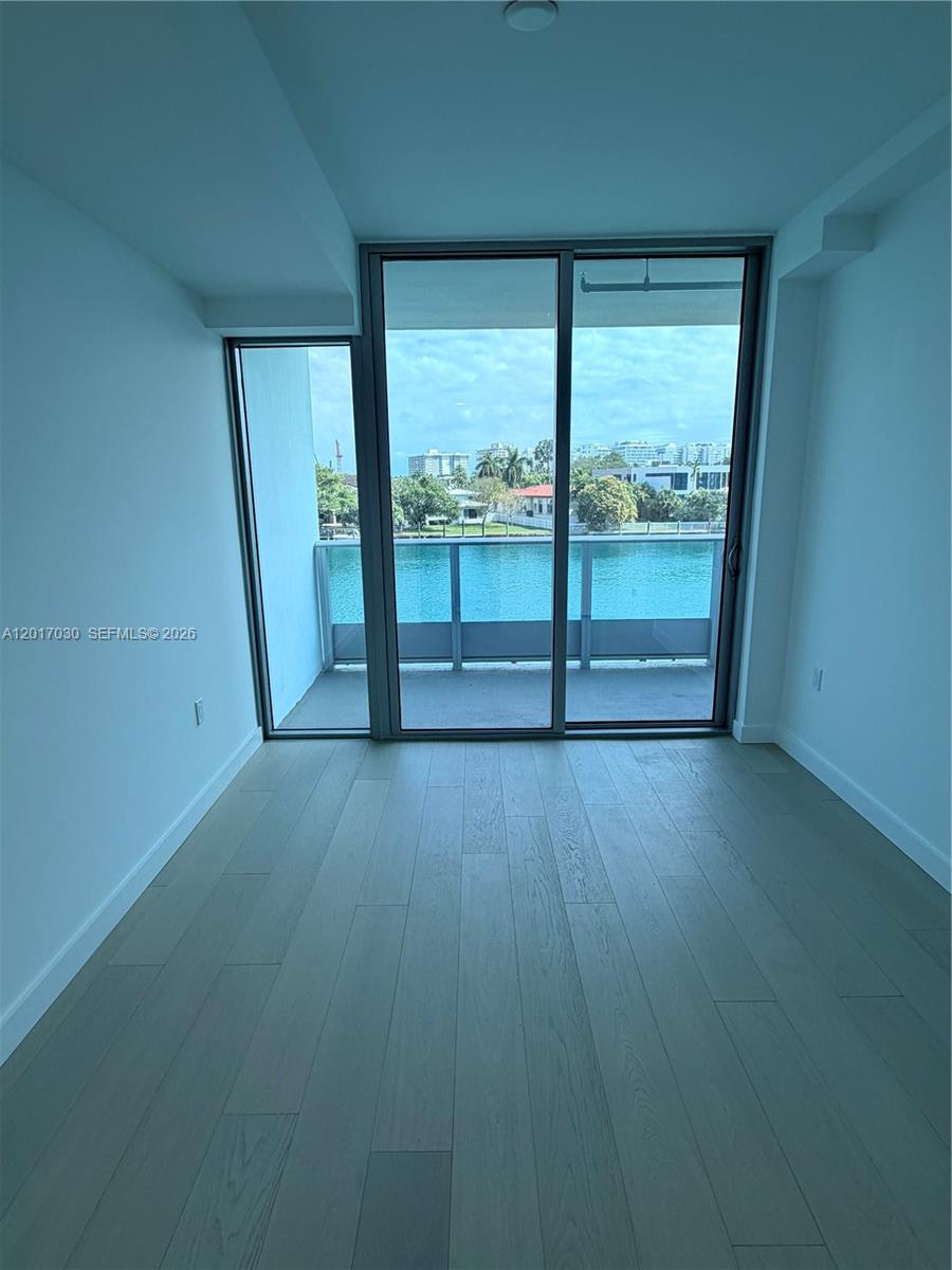9221 E Bay Harbor Drive 309 Property Photo 12