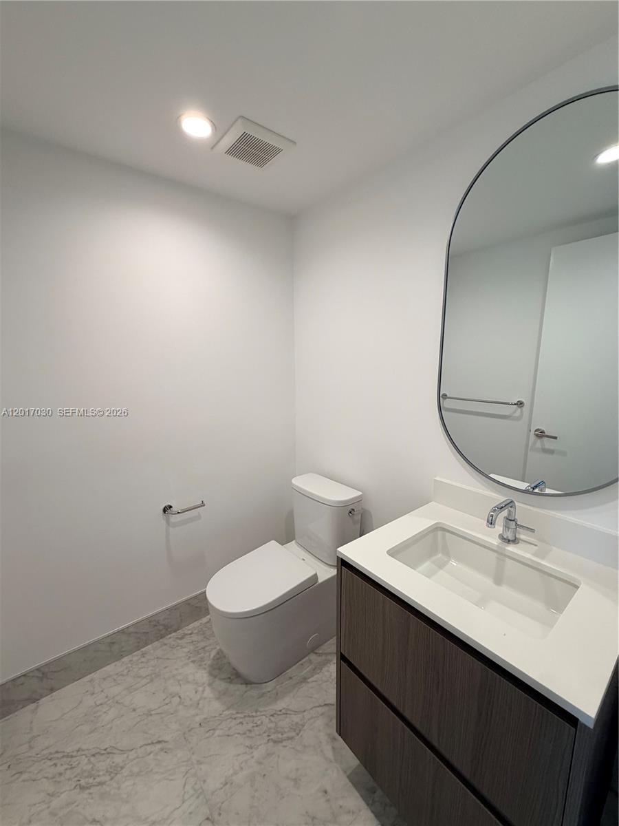 9221 E Bay Harbor Drive 309 Property Photo 14