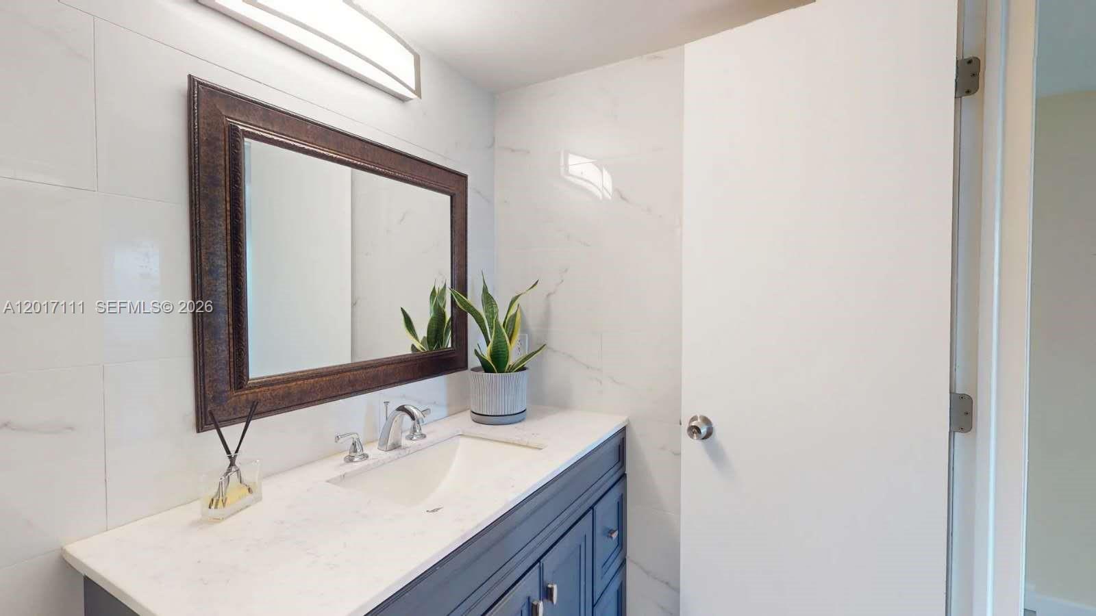 325 Wellington G G Property Photo 16