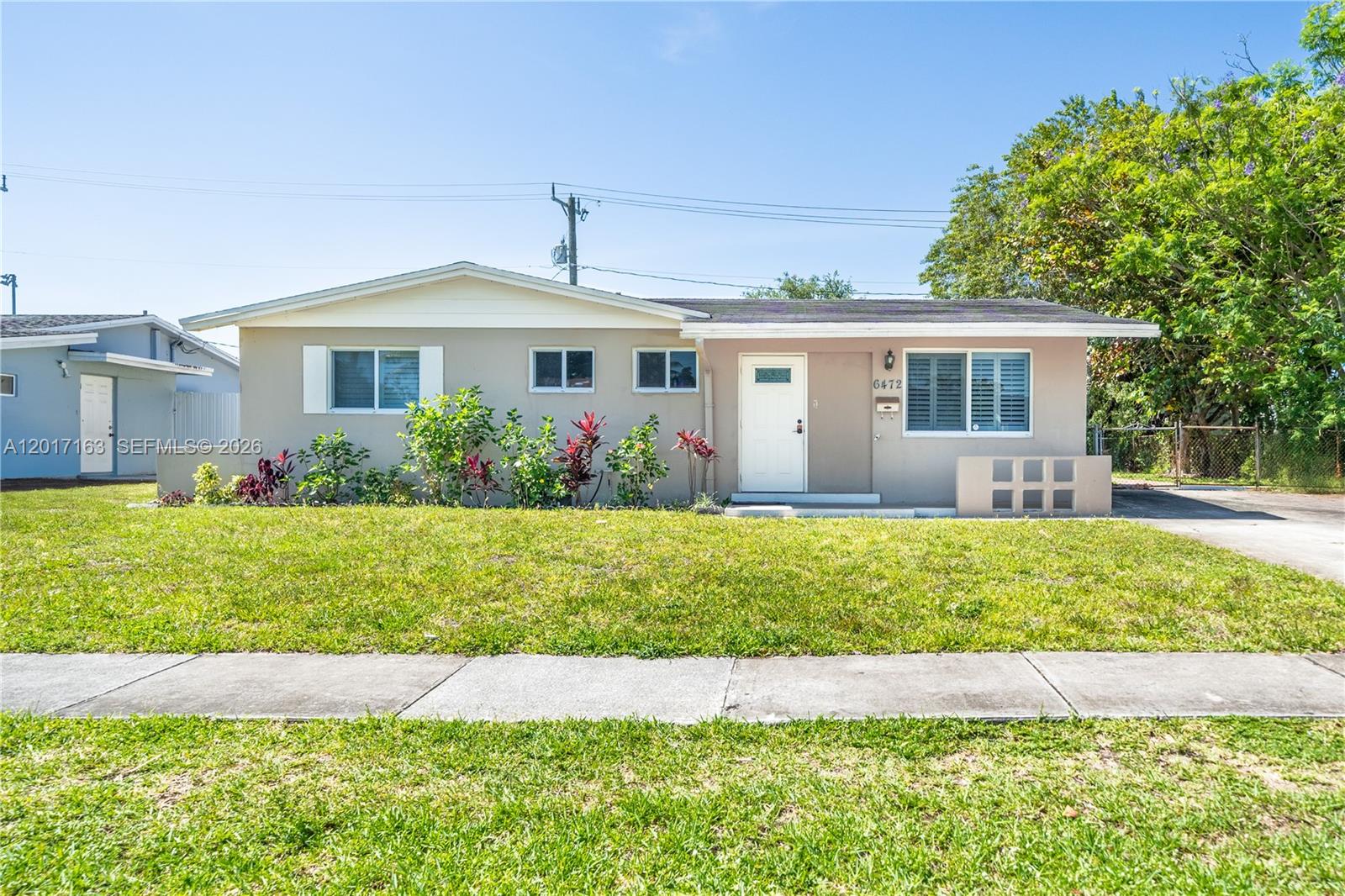 6472 Pierce Street Property Photo 2