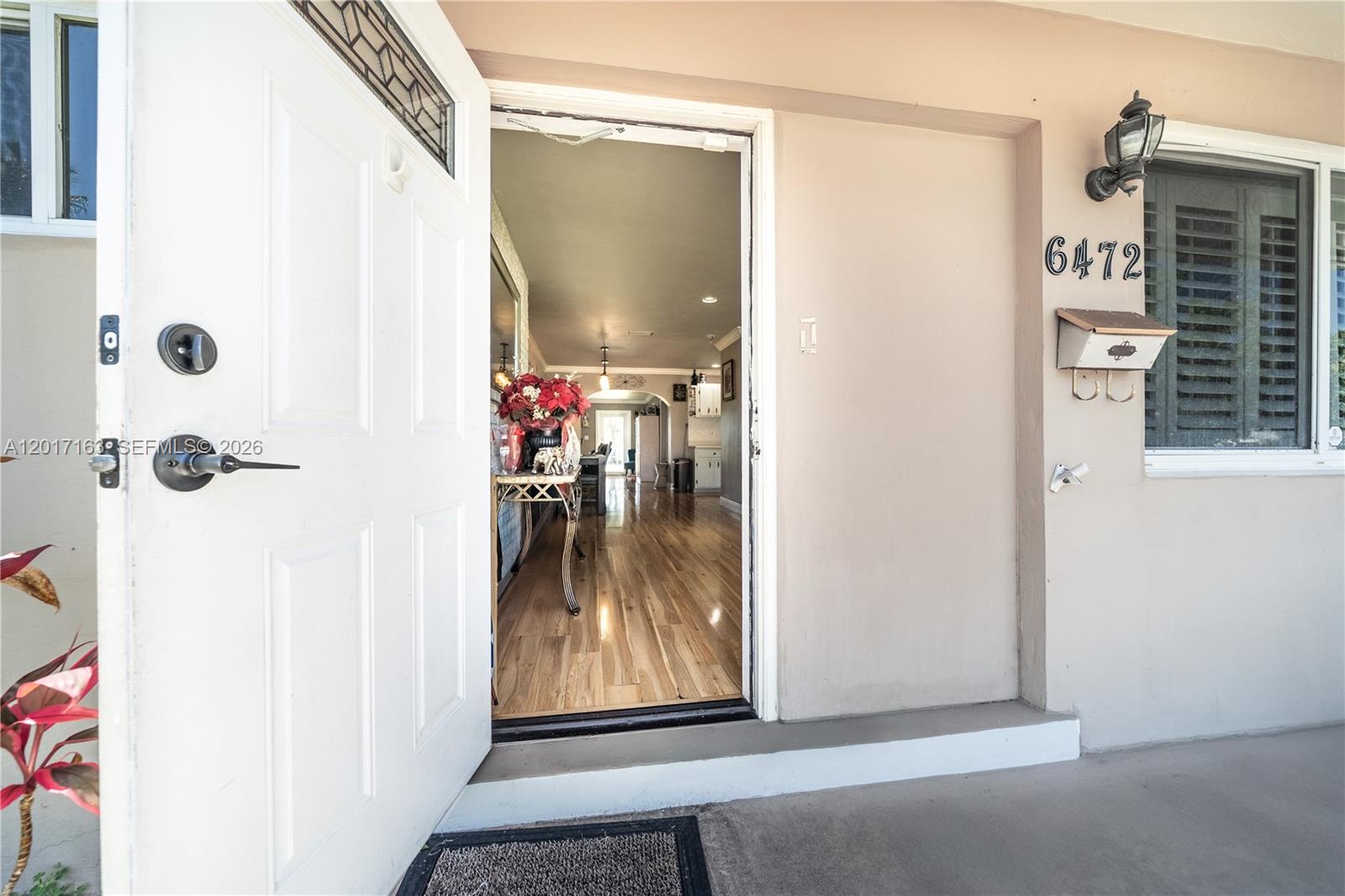 6472 Pierce Street Property Photo 5