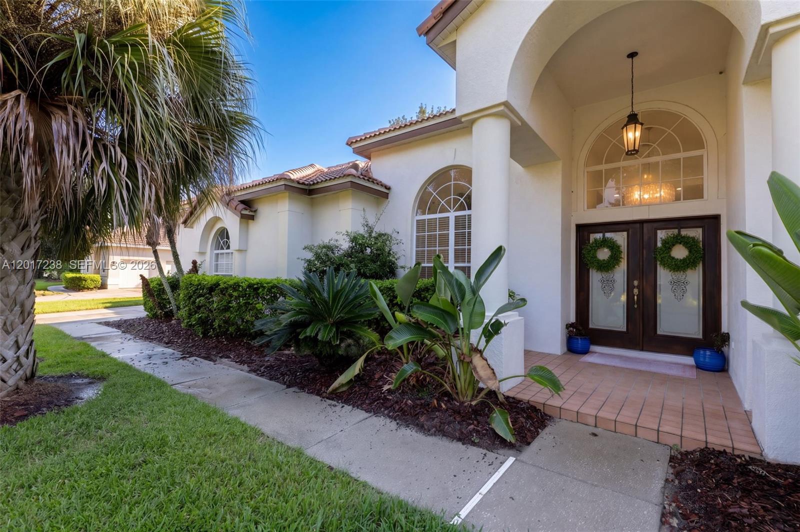 1584 Shadowmoss Circle Property Photo 3