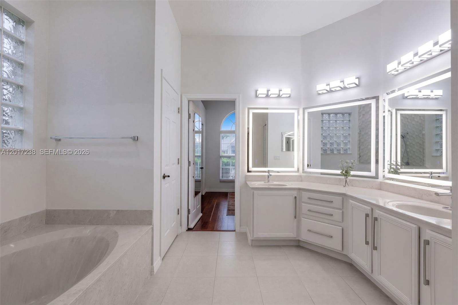 1584 Shadowmoss Circle Property Photo 24