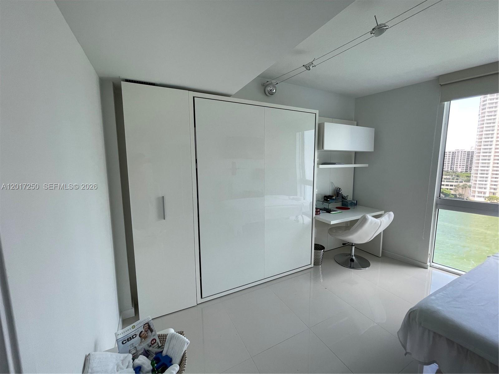 335 S Biscayne Boulevard 1209 Property Photo 11