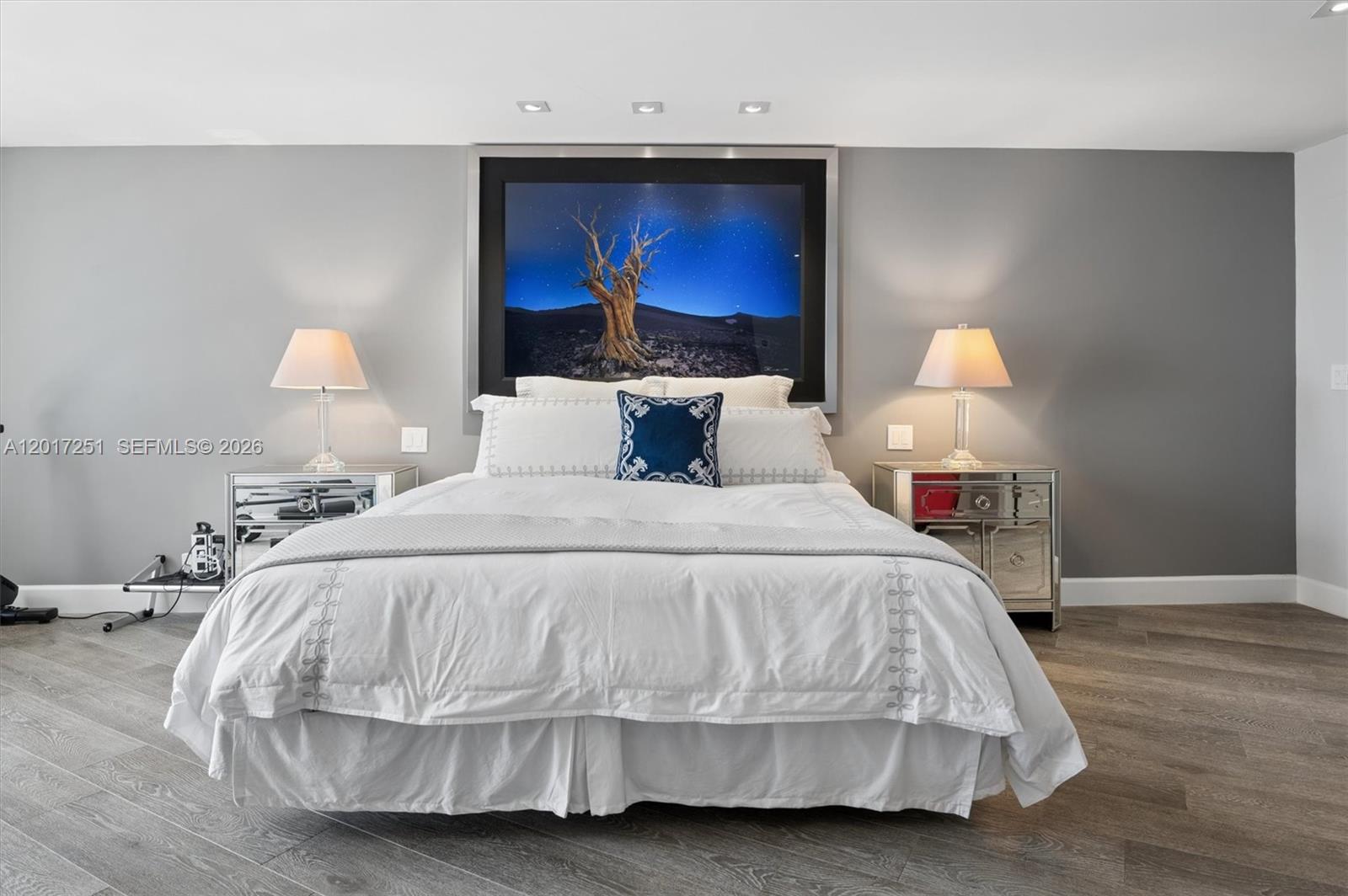 5660 Collins Avenue 6c Property Photo 17