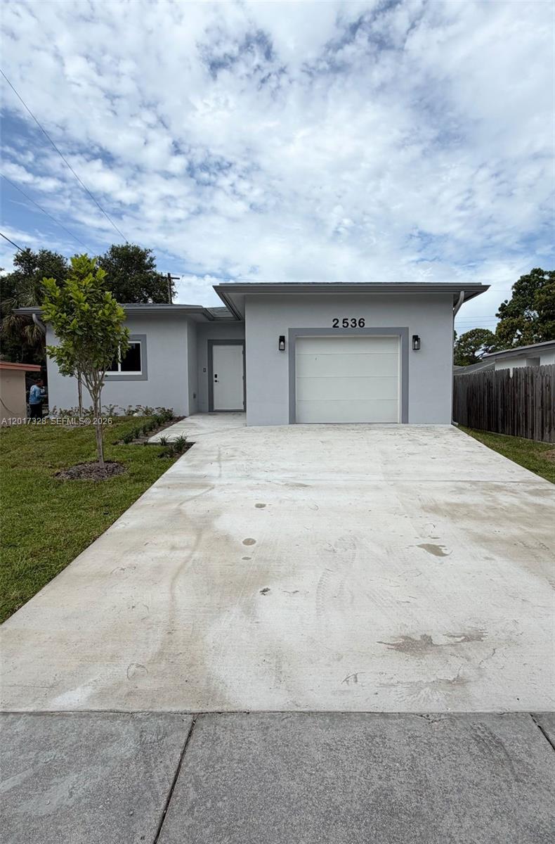 2536 NW 9th Court Property Photo 1
