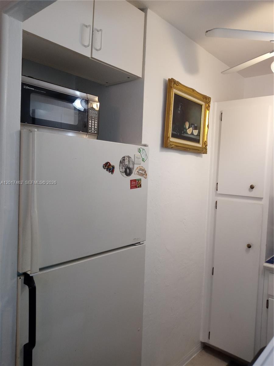 325 Fernwood Road 10 Property Photo 11