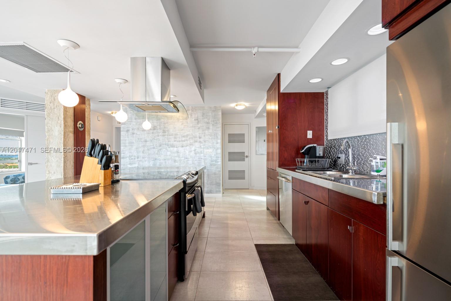 A12017471 Property Photo 2