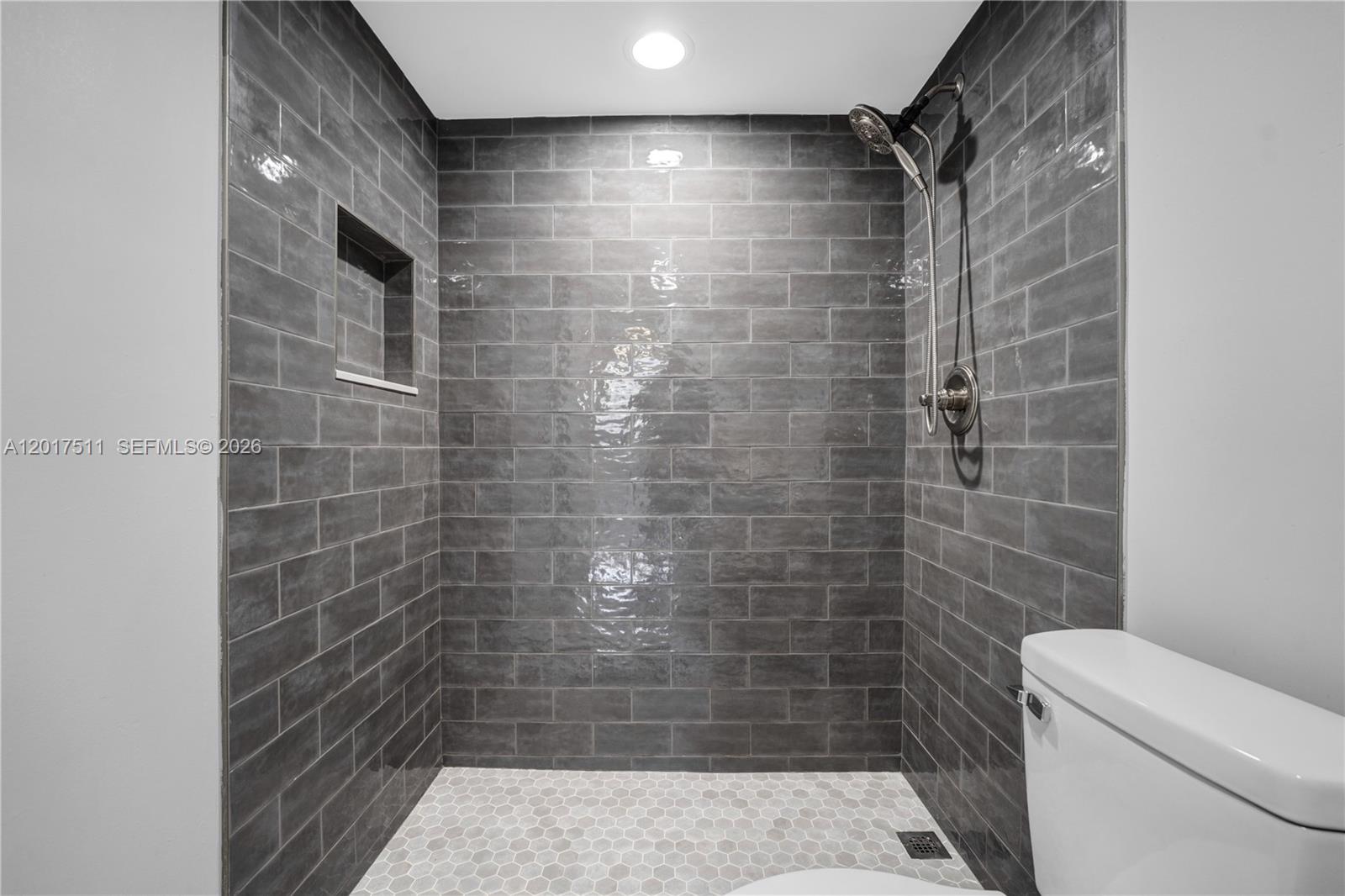 7100 Nw 17th Street 305 Property Photo 26