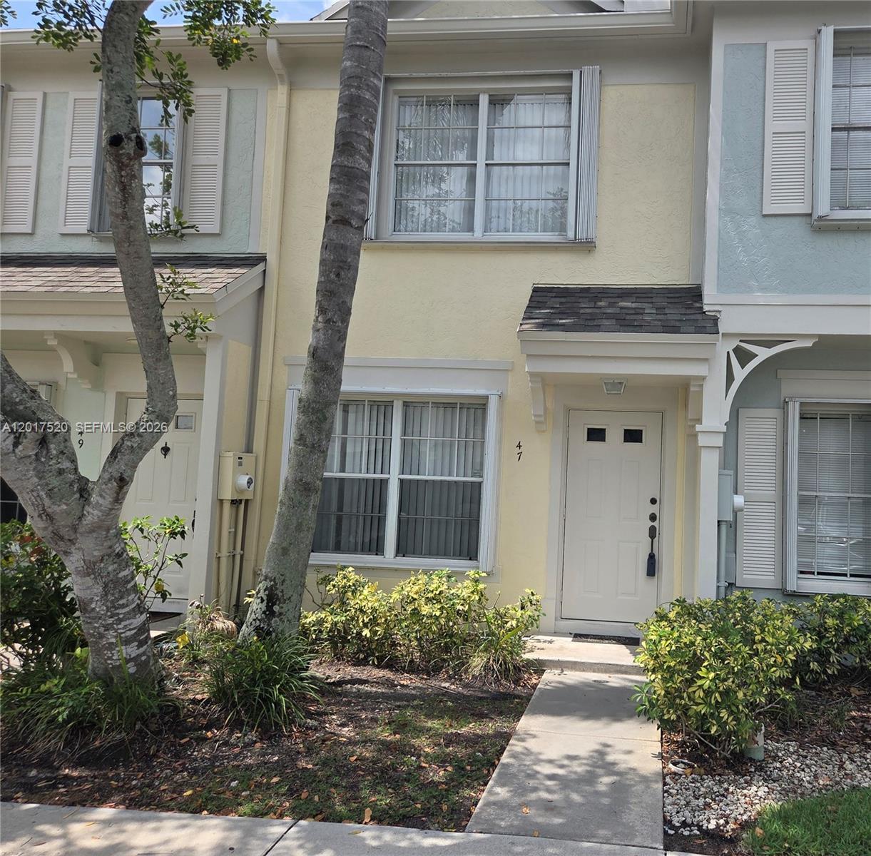 47 Simonton Circle Property Photo 1