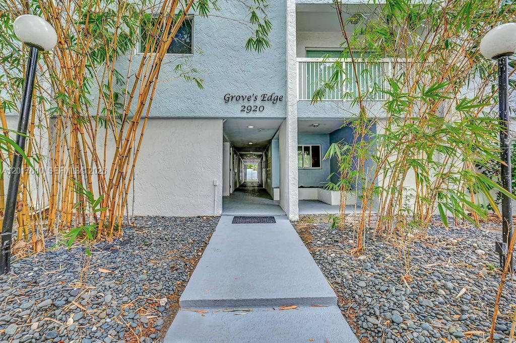 2920 SW 28th Terrace 207