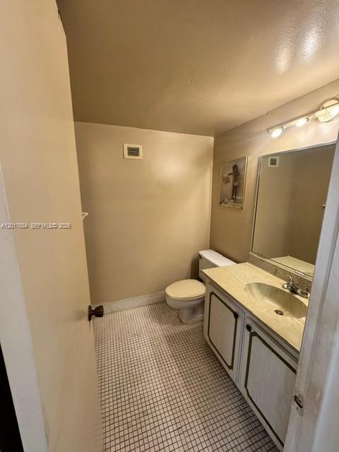 A12017684 Property Photo 10