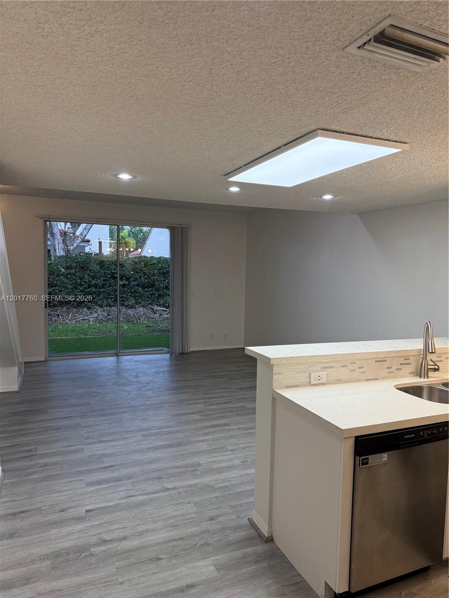 A12017760 Property Photo 3