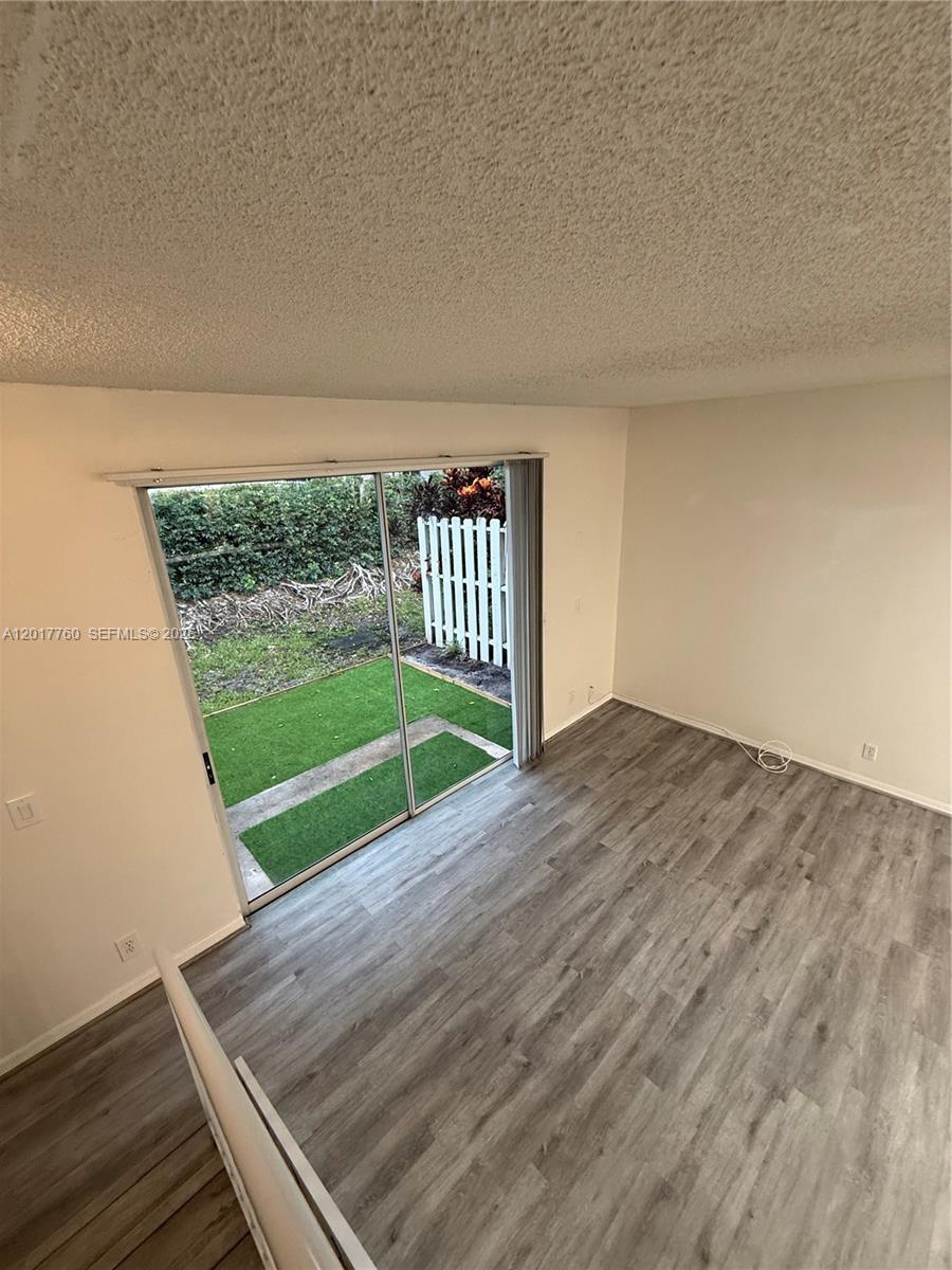 A12017760 Property Photo 11