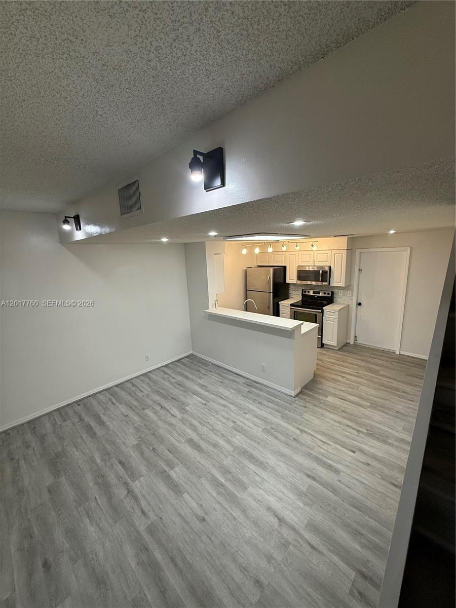A12017760 Property Photo 12